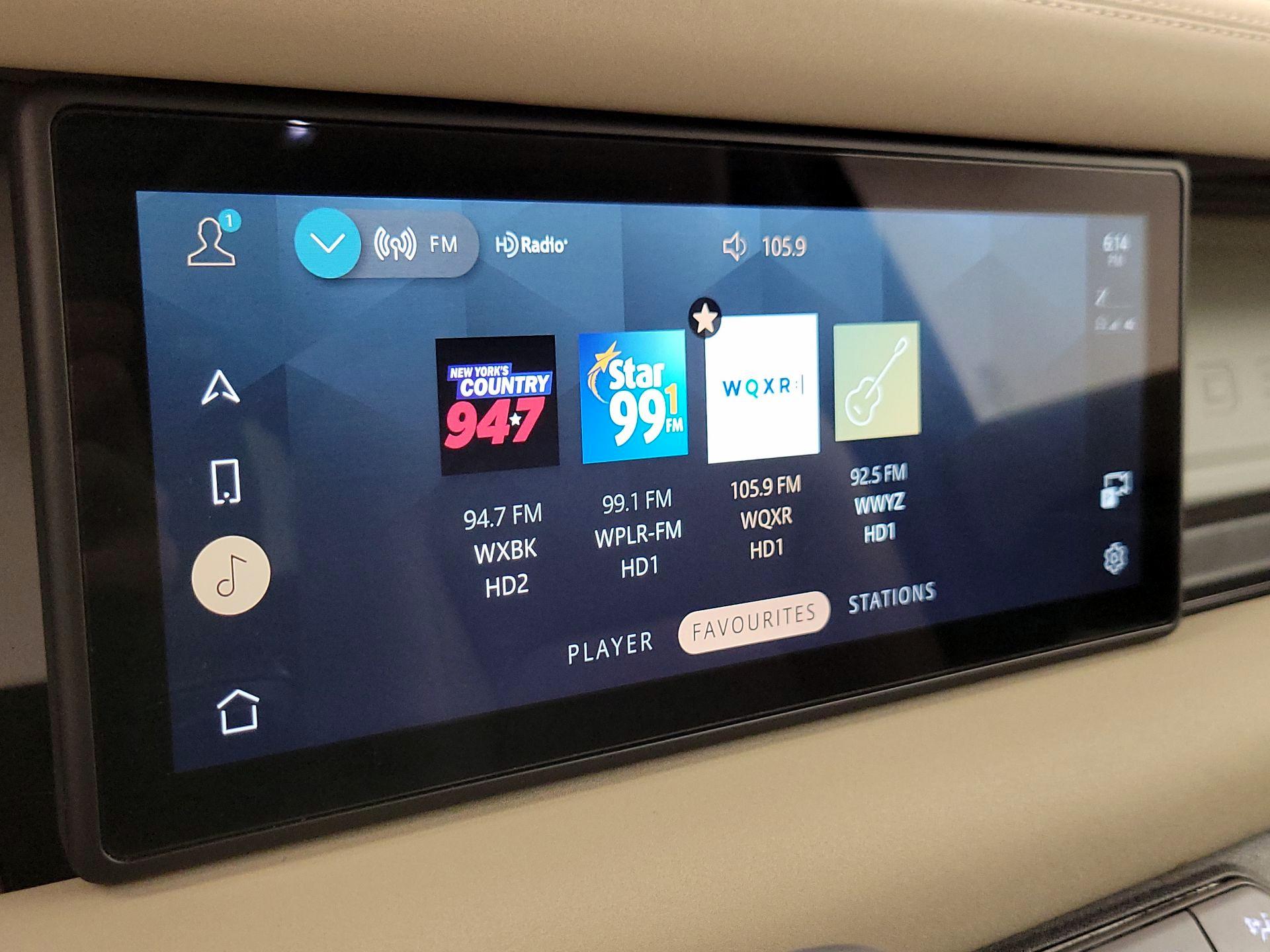 Thumbnail: 2022 Land Rover Defender - 16