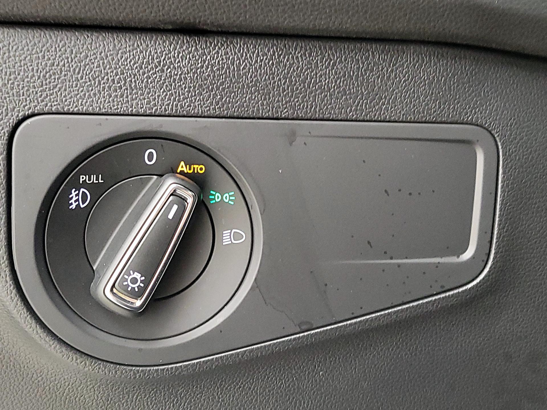 Thumbnail: 2021 Volkswagen Tiguan - 13