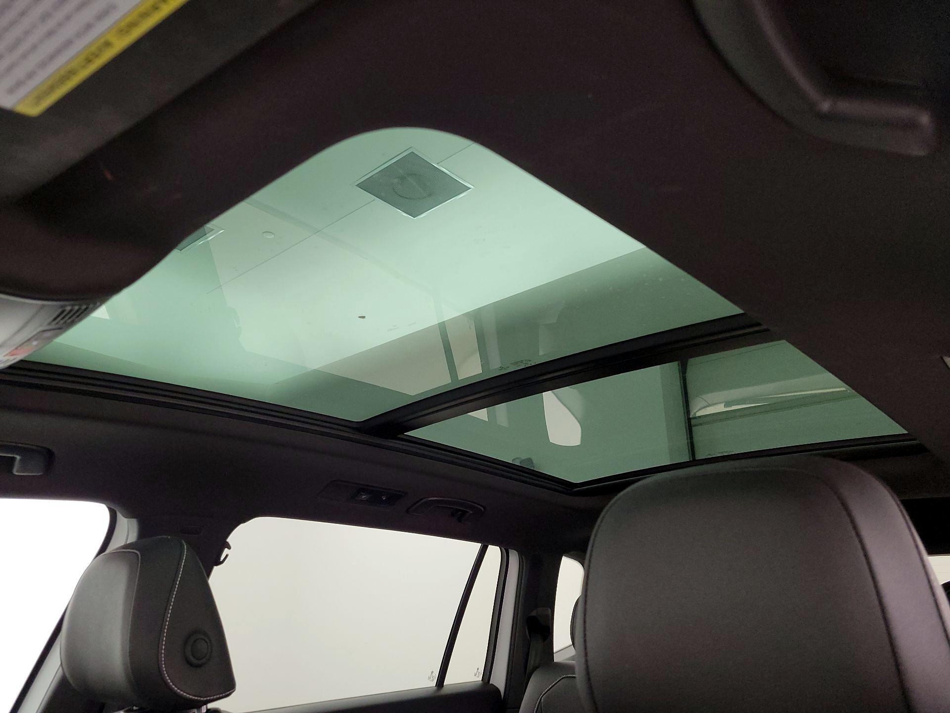 Thumbnail: 2021 Volkswagen Tiguan - 19