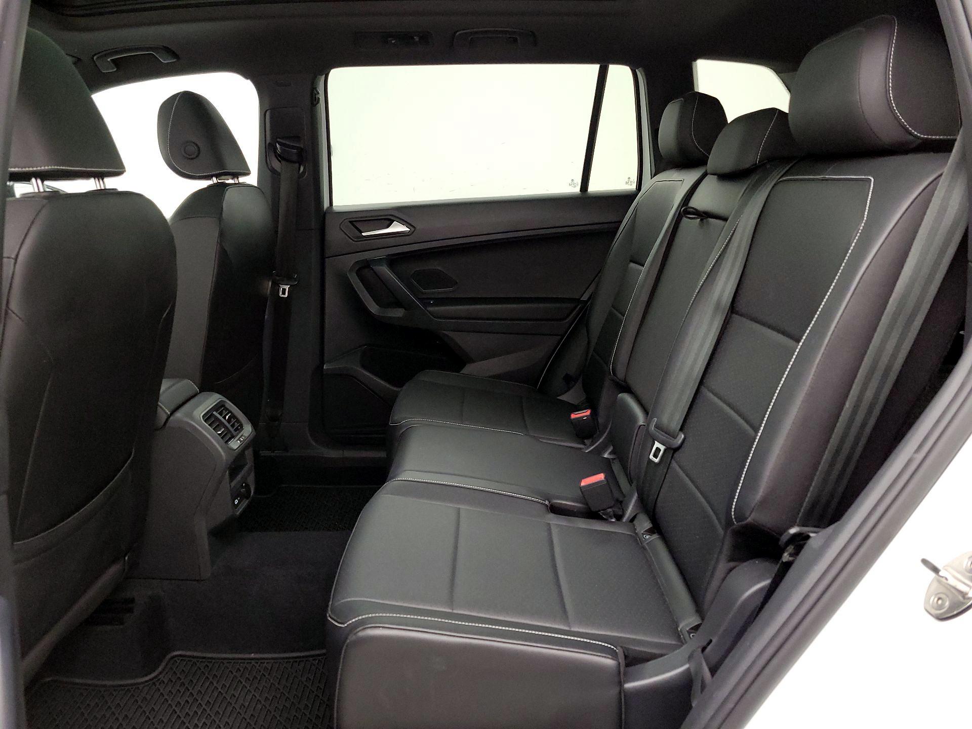 Thumbnail: 2021 Volkswagen Tiguan - 20