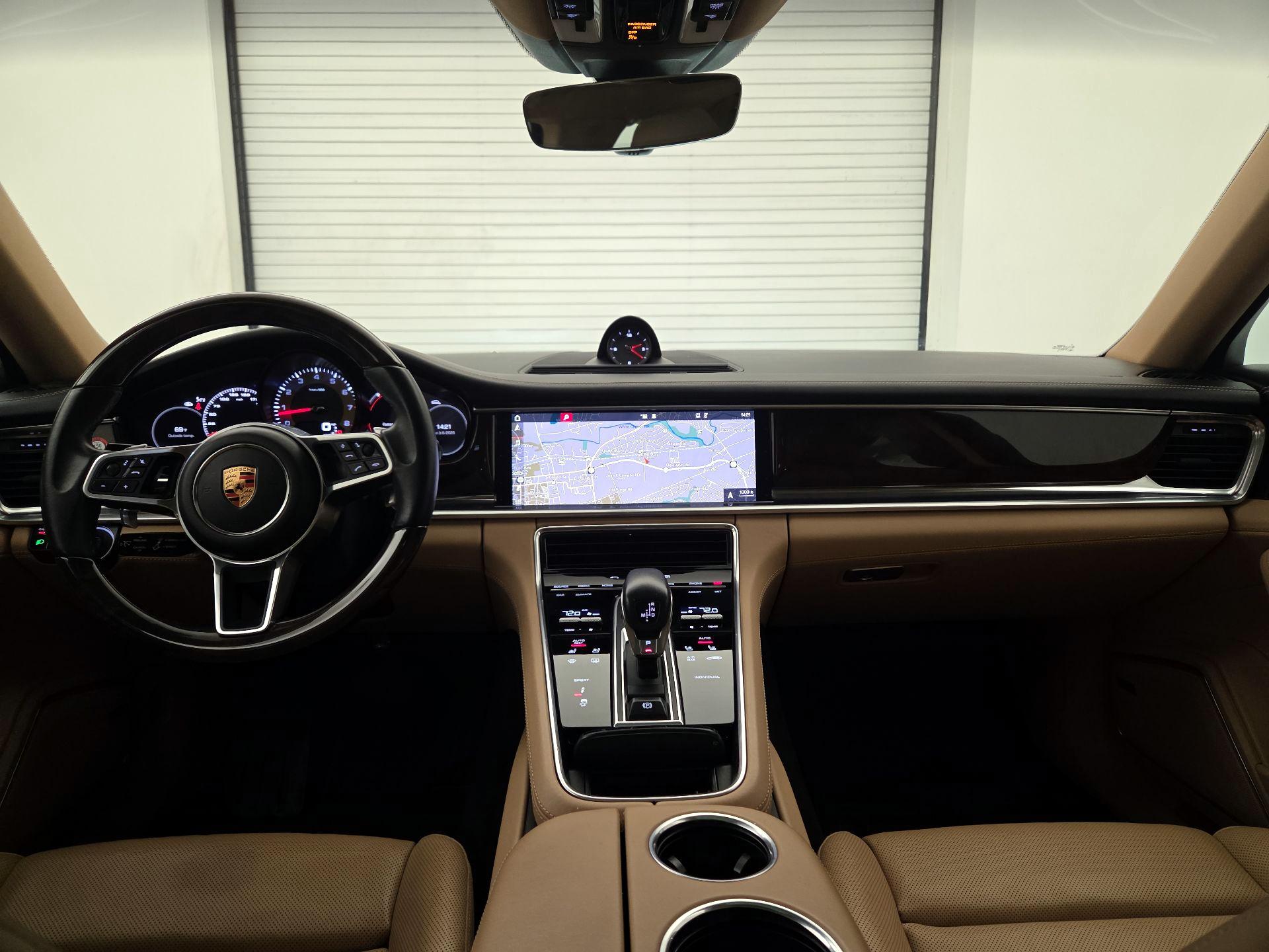 Thumbnail: 2019 Porsche Panamera - 9