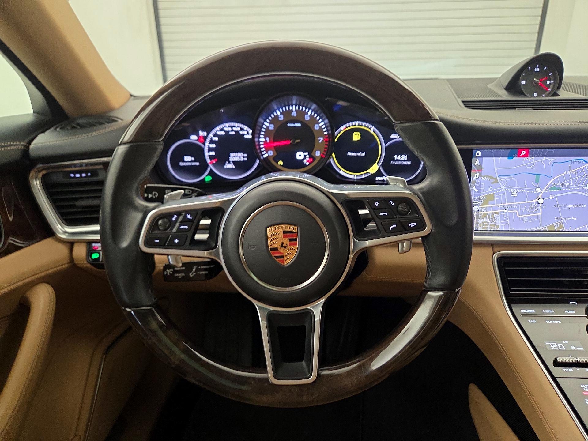 Thumbnail: 2019 Porsche Panamera - 10