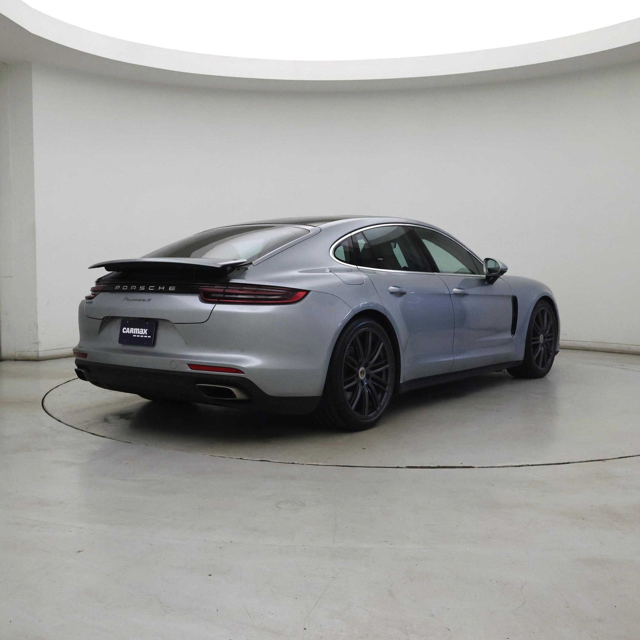 Thumbnail: 2019 Porsche Panamera - 8
