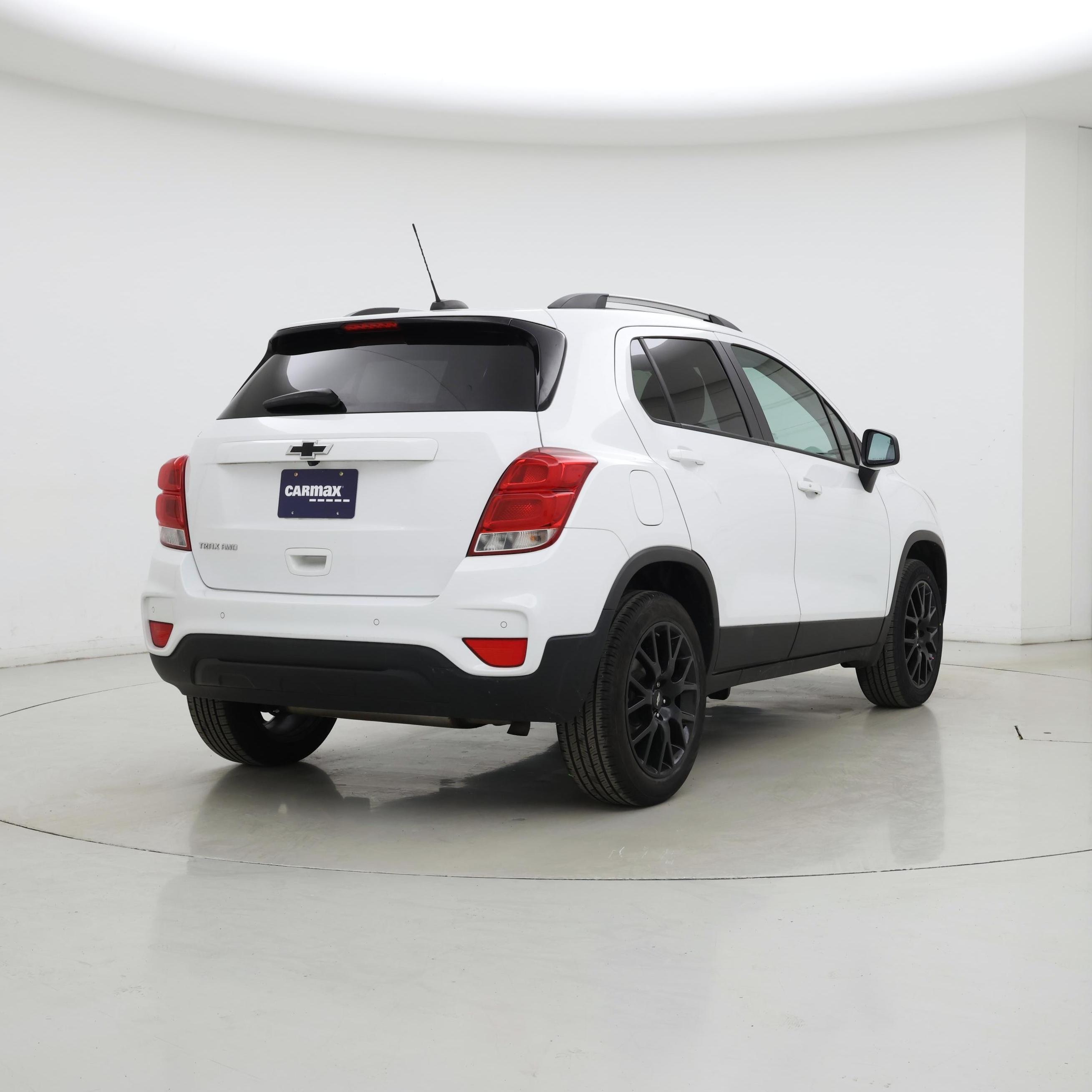 Thumbnail: 2022 Chevrolet Trax - 8