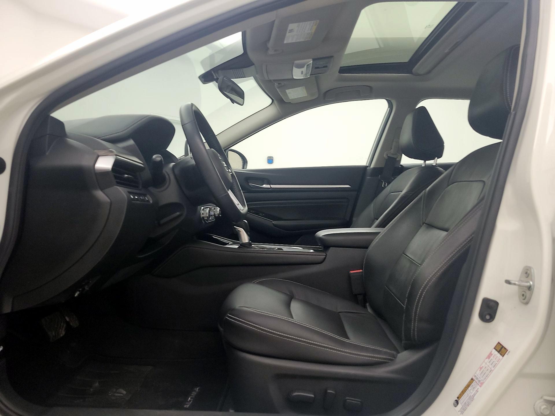 Thumbnail: 2021 Nissan Altima - 11