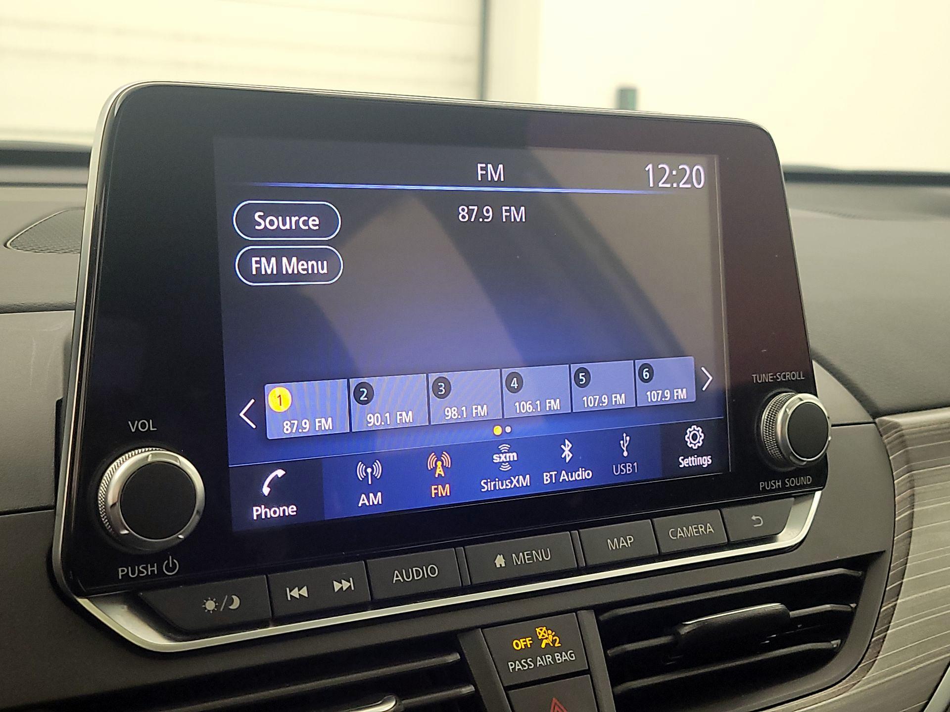 Thumbnail: 2021 Nissan Altima - 16