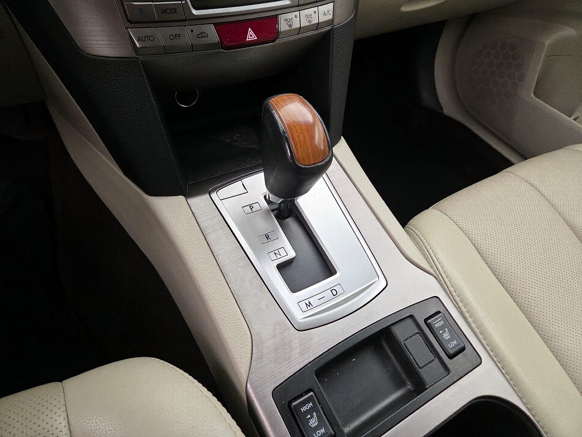 Thumbnail: 2014 Subaru Outback - 17