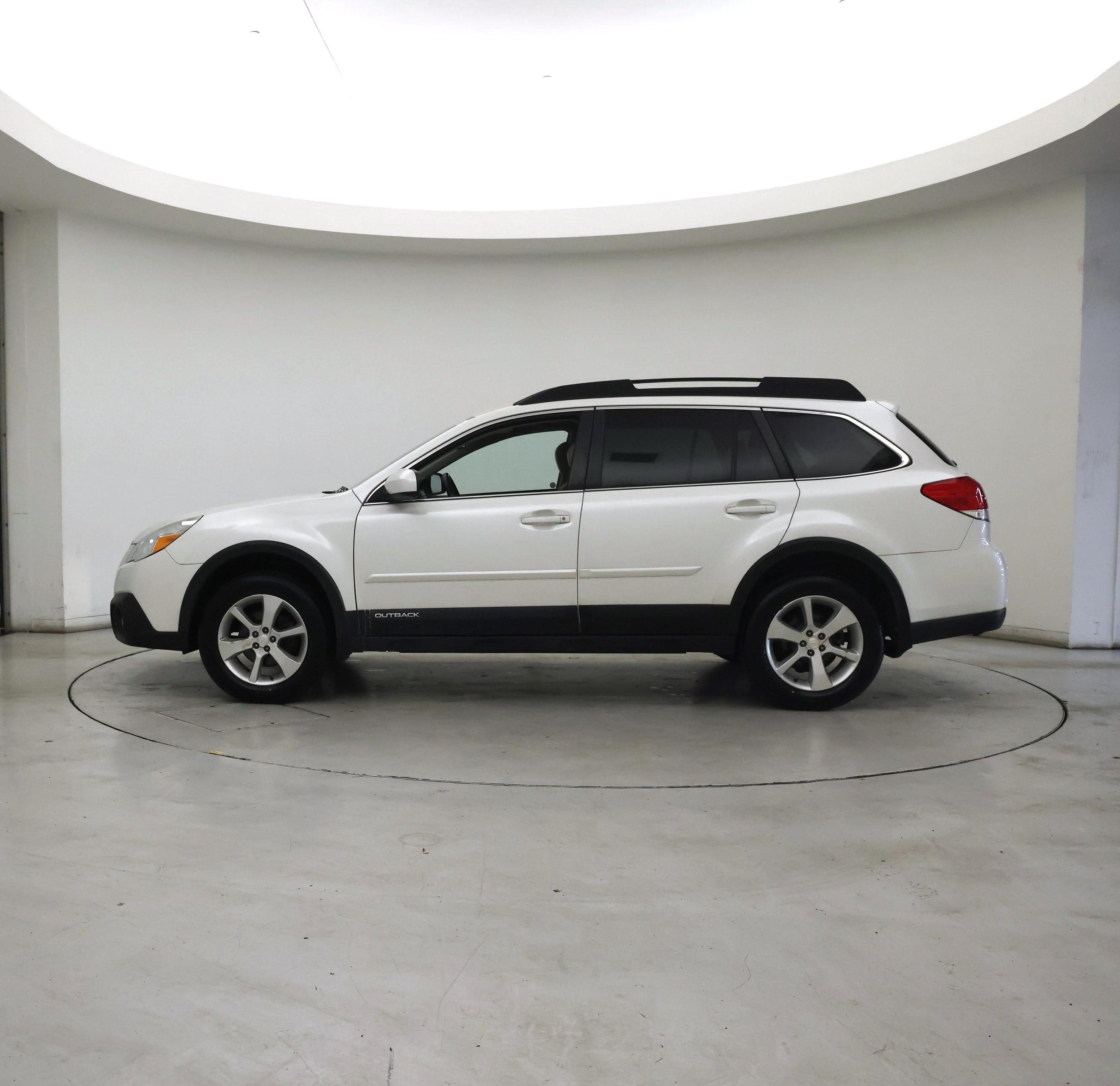 Thumbnail: 2014 Subaru Outback - 3