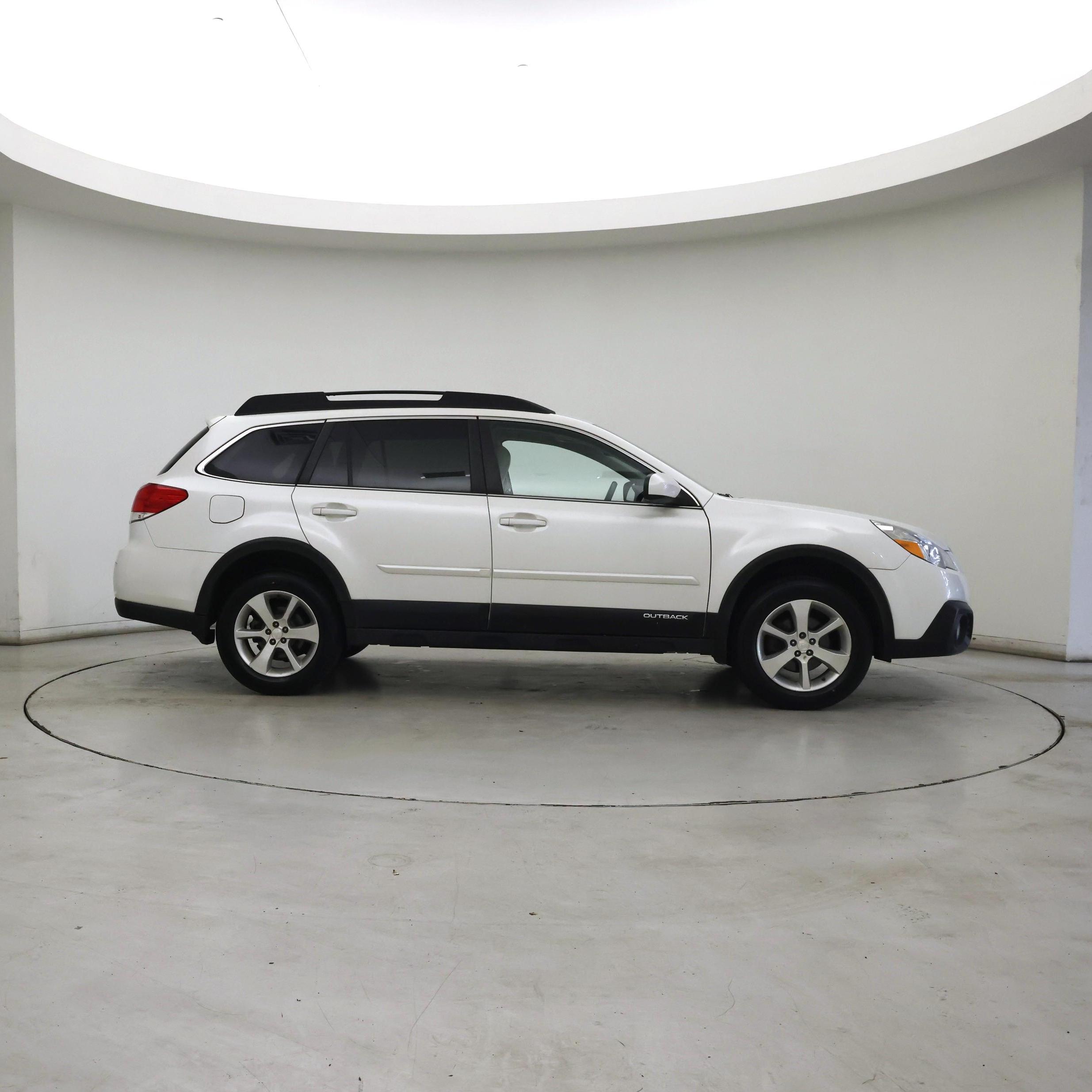 Thumbnail: 2014 Subaru Outback - 7