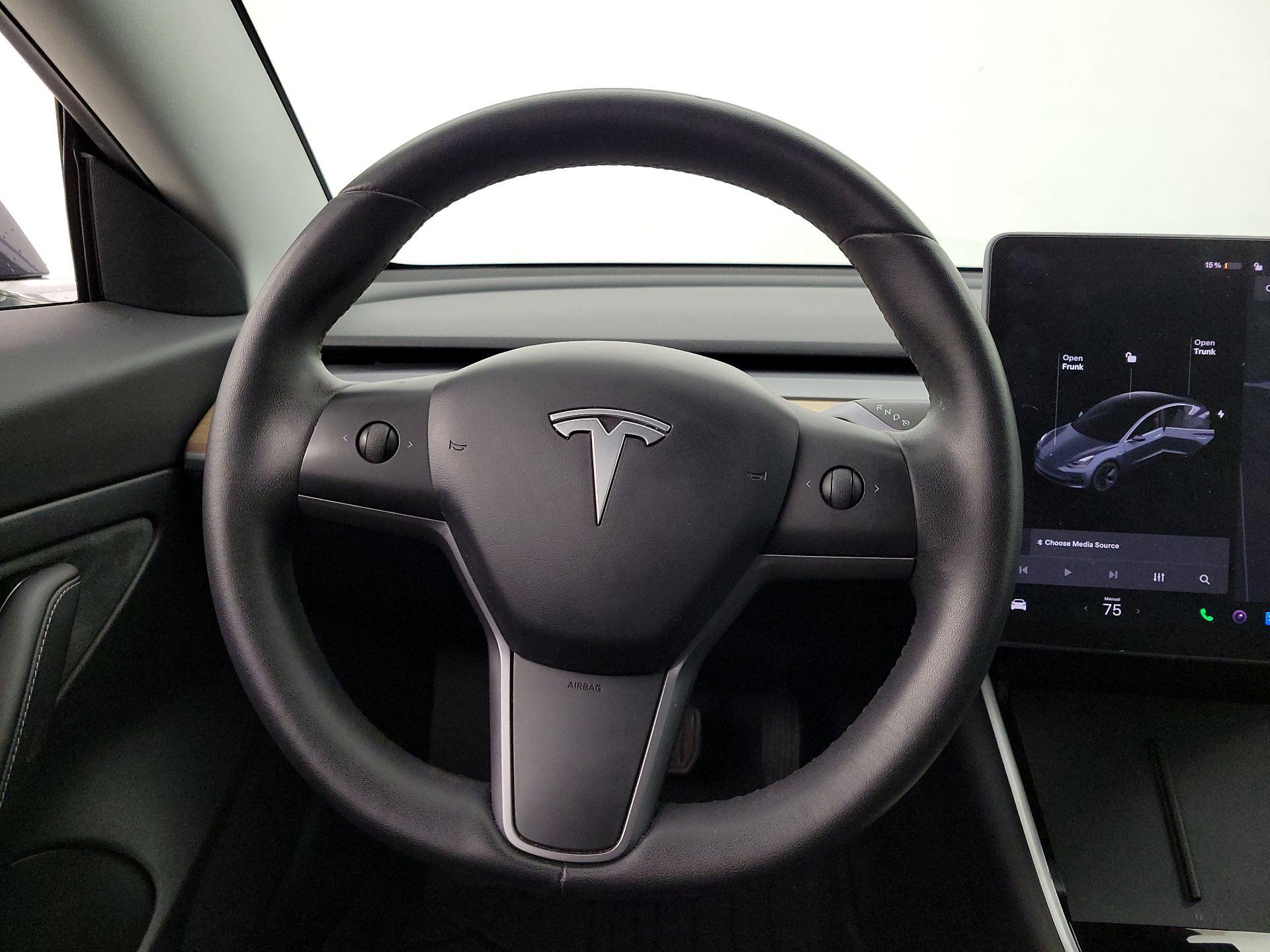 Thumbnail: 2020 Tesla Model 3 - 10