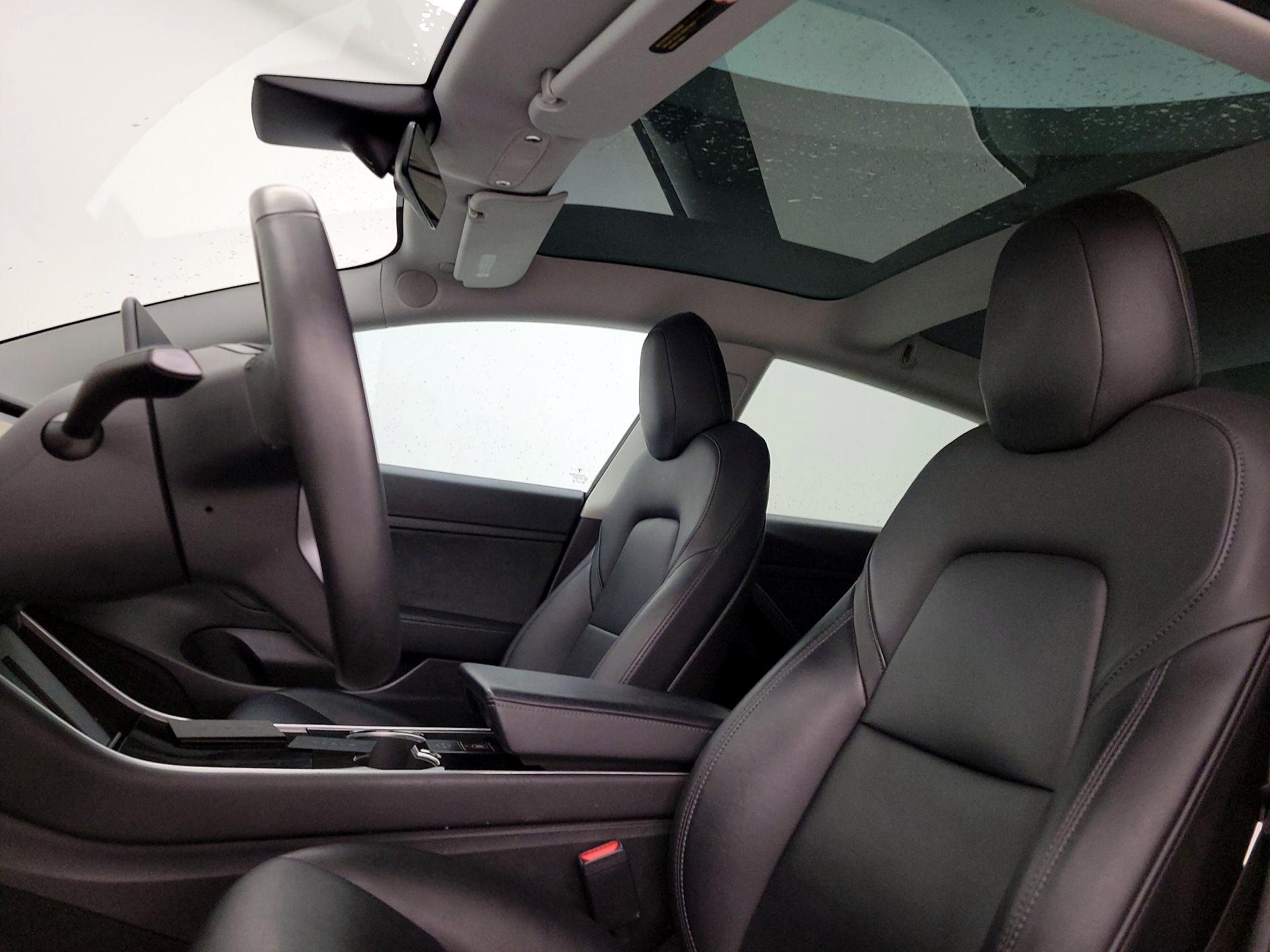 Thumbnail: 2020 Tesla Model 3 - 18