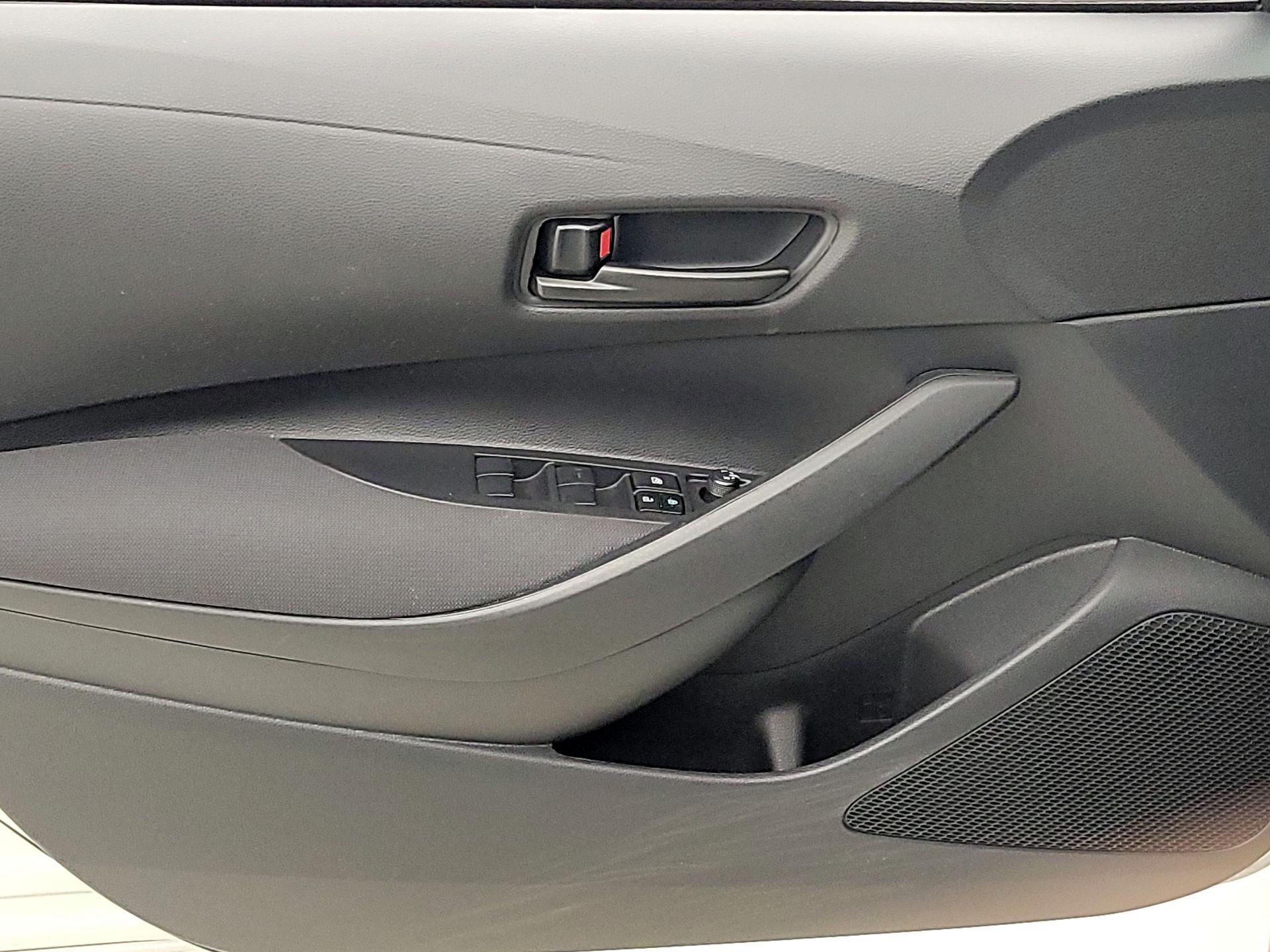 Thumbnail: 2025 Toyota Corolla - 12