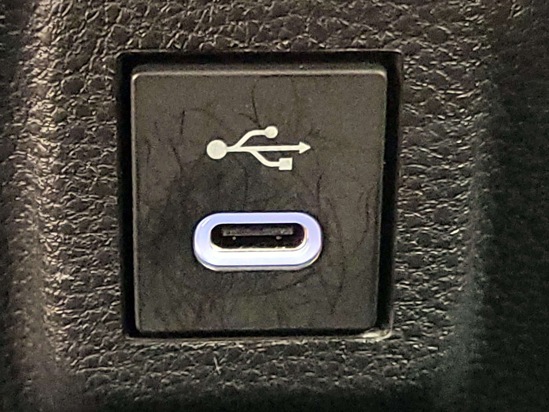 Thumbnail: 2025 Toyota Corolla - 18