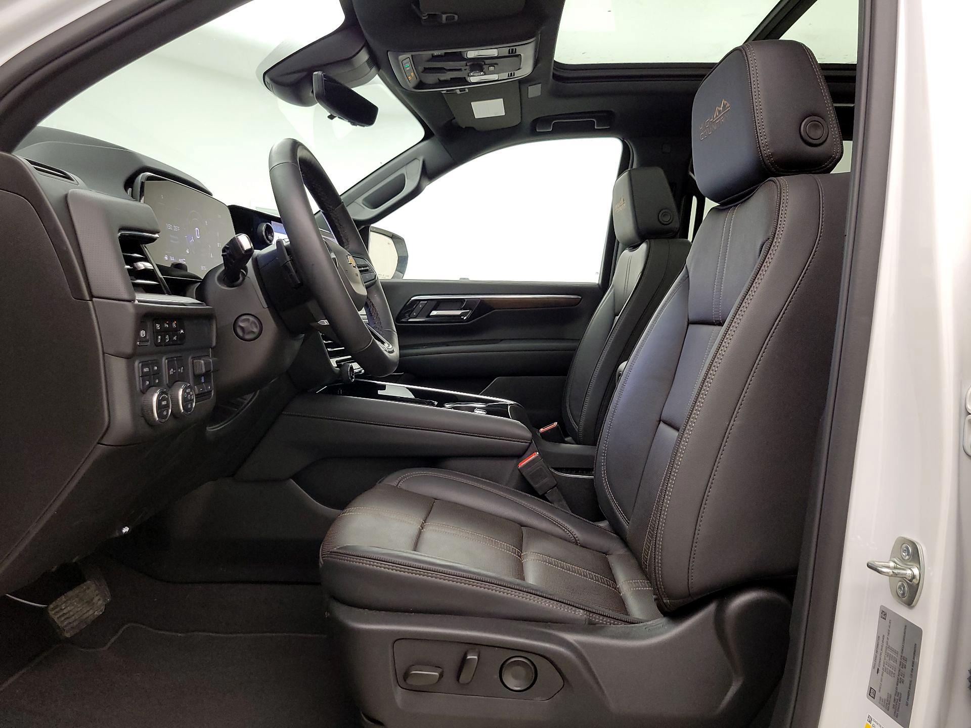 Thumbnail: 2025 Chevrolet Tahoe - 11