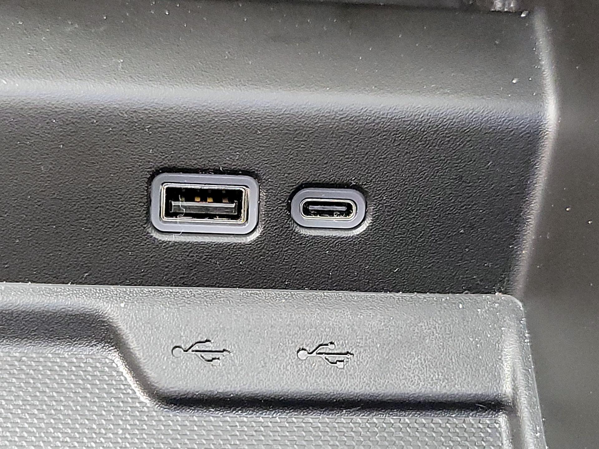 Thumbnail: 2025 Chevrolet Tahoe - 19