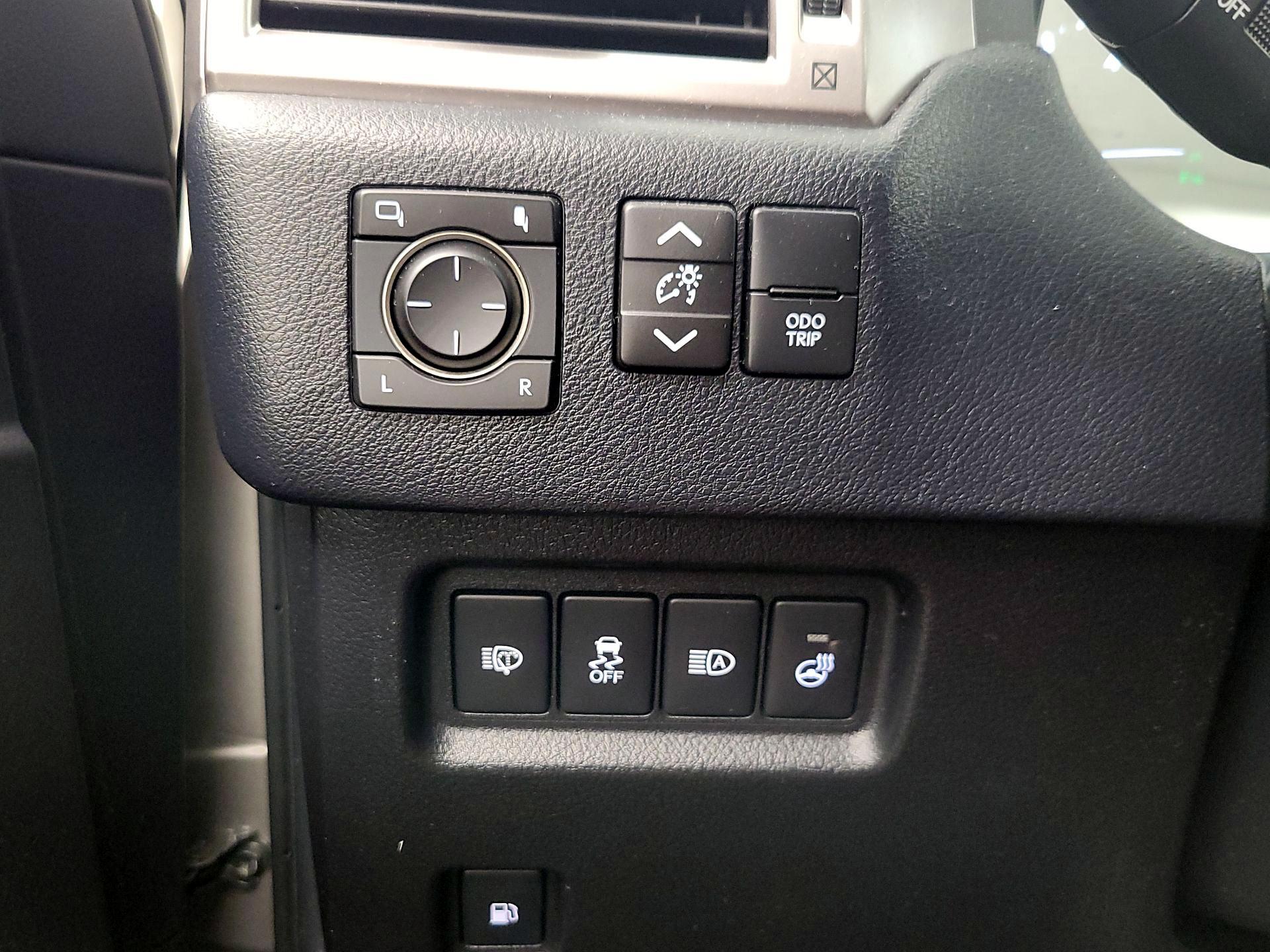 Thumbnail: 2022 Lexus GX - 13