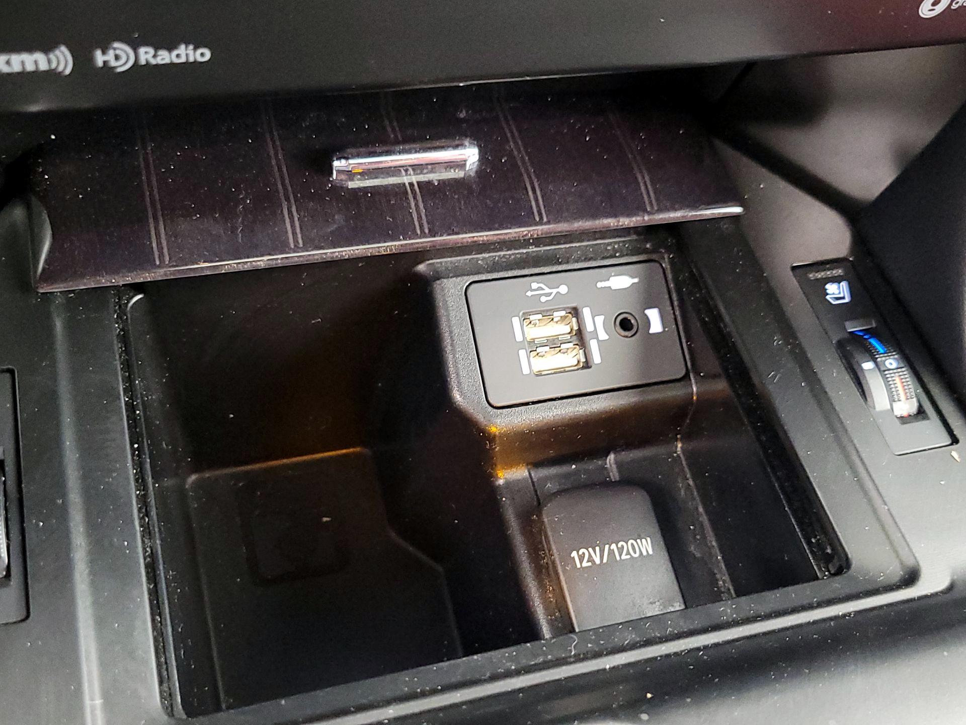 Thumbnail: 2022 Lexus GX - 19