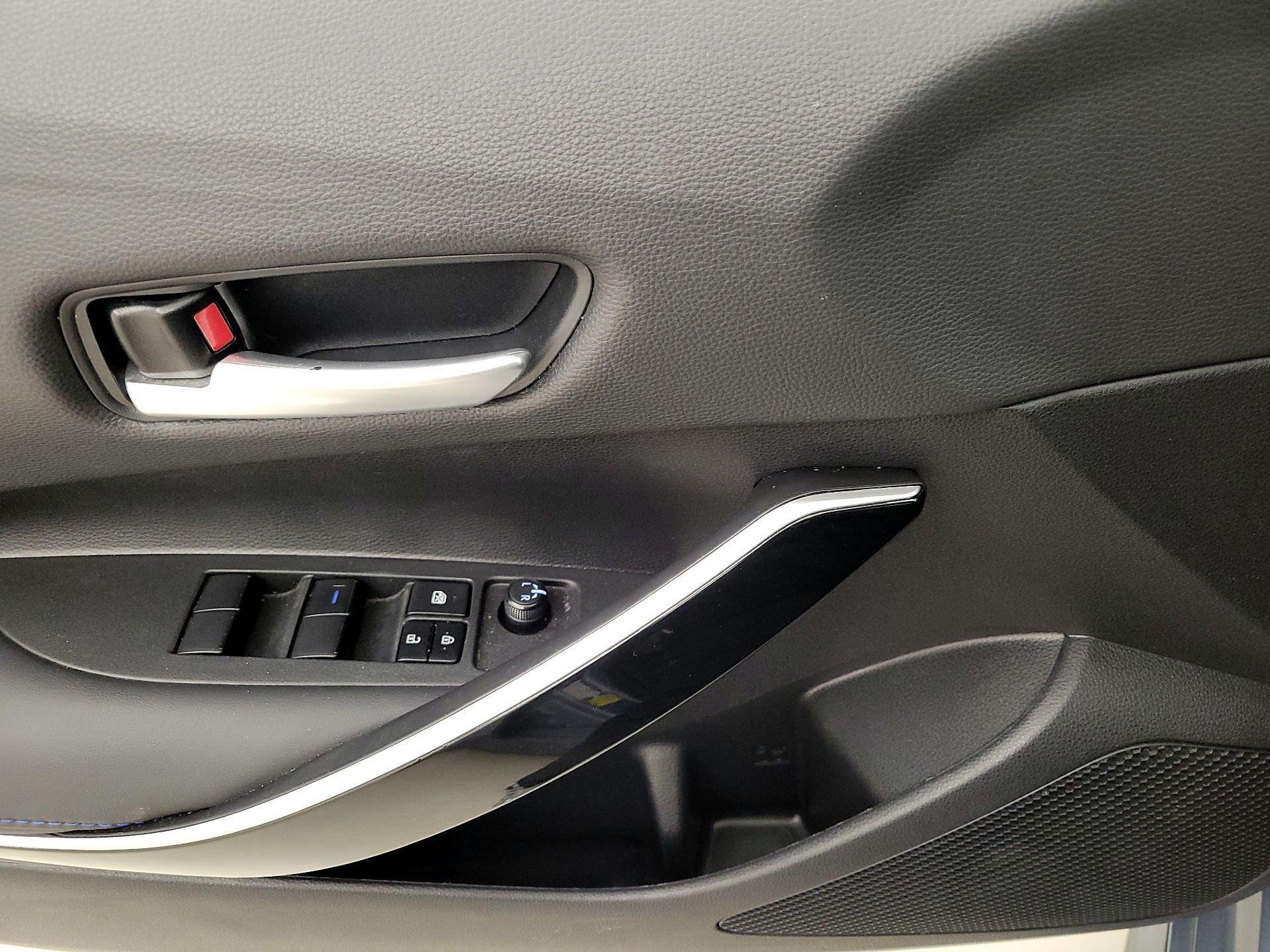 Thumbnail: 2022 Toyota Corolla - 12