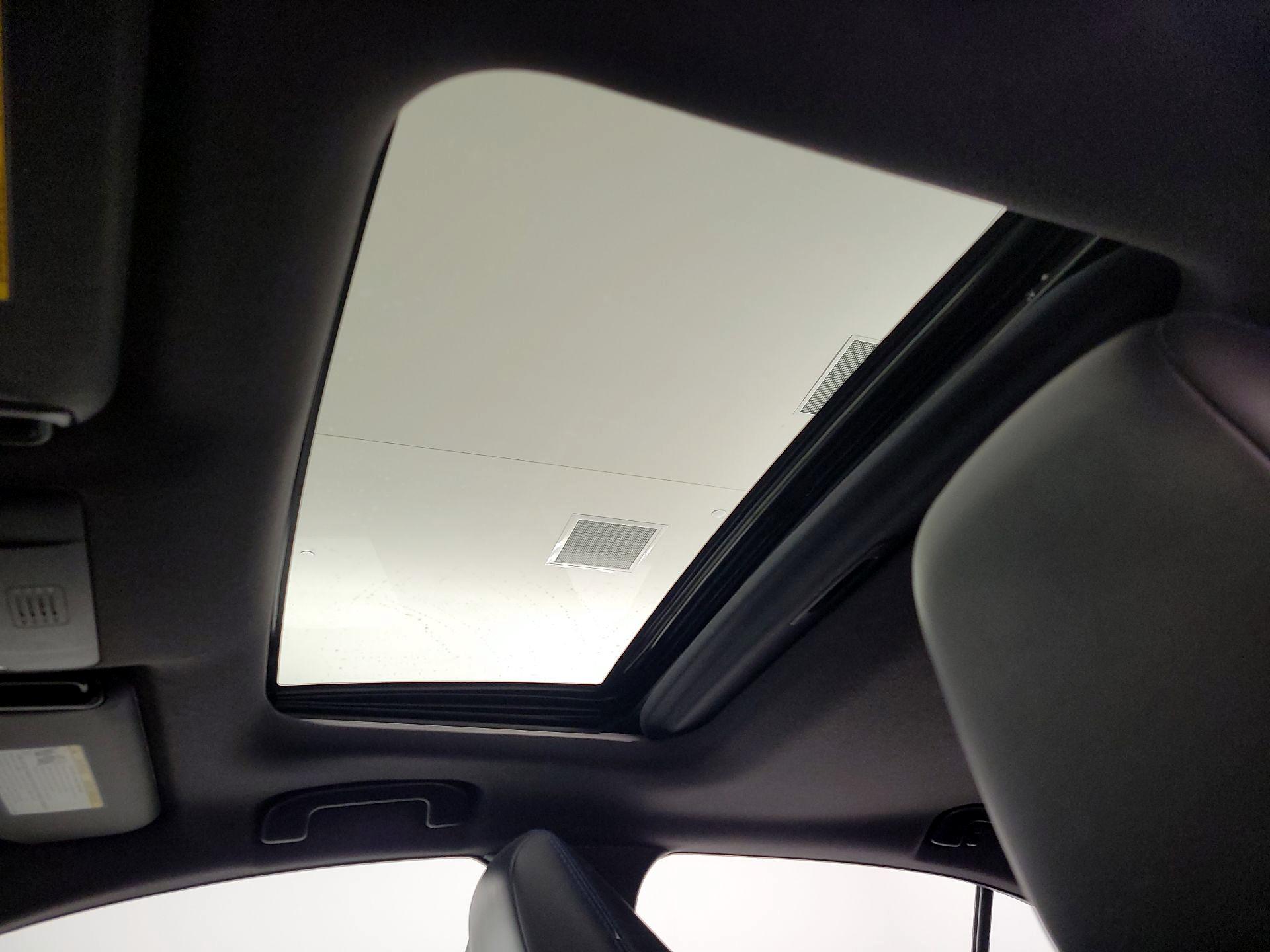 Thumbnail: 2022 Toyota Corolla - 19