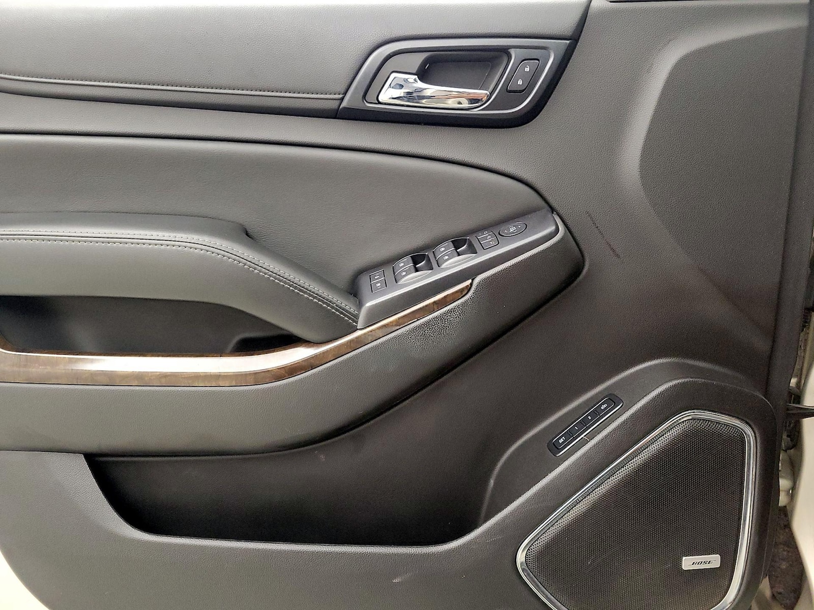 2015 Chevrolet Tahoe LT - Photo 13
