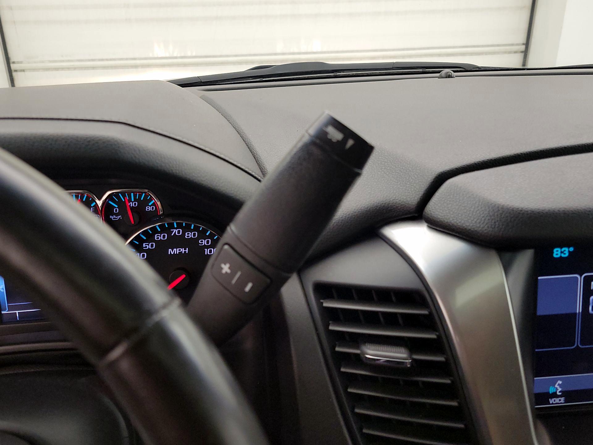 Thumbnail: 2015 Chevrolet Tahoe - 18