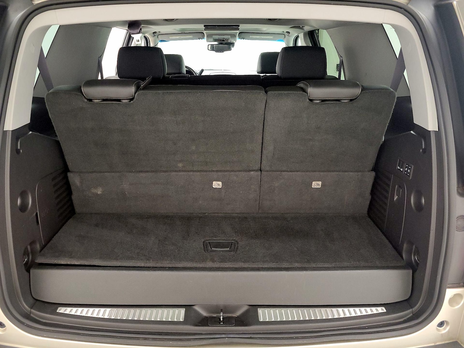 2015 Chevrolet Tahoe LT - Photo 24