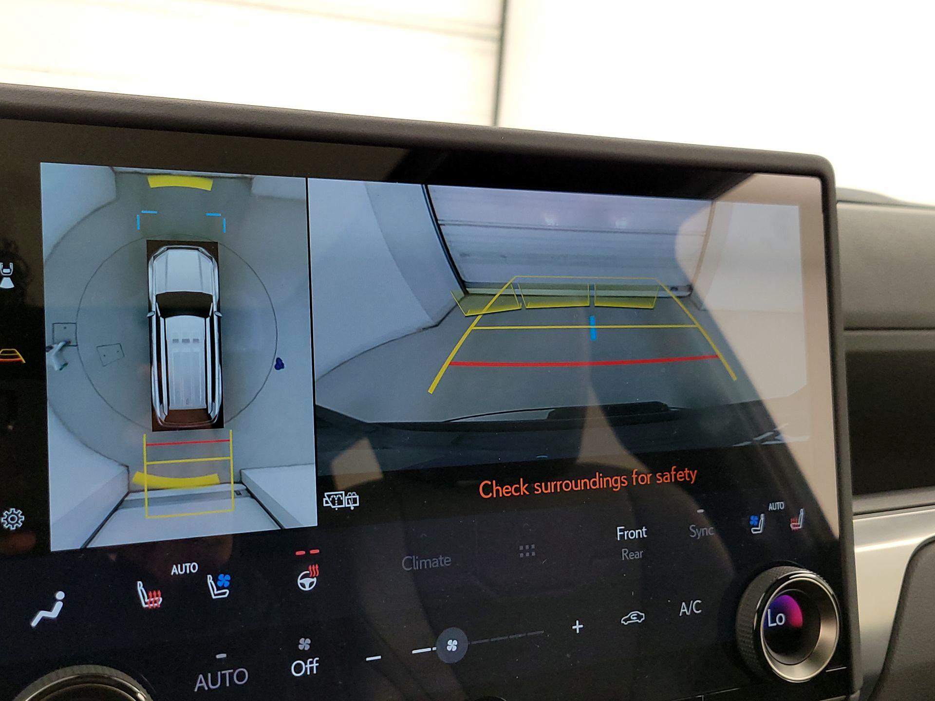 Thumbnail: 2025 Lexus GX - 14