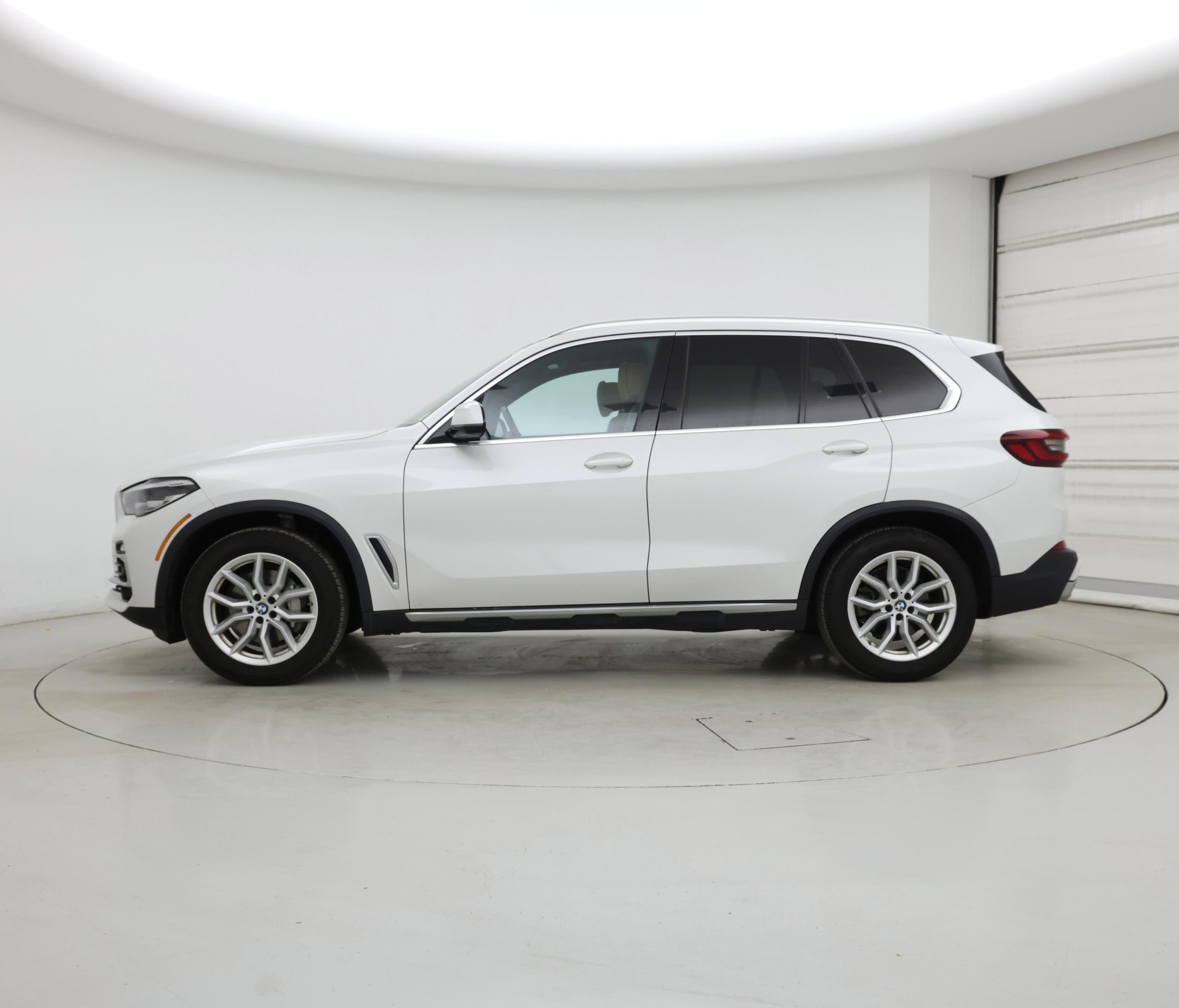 Thumbnail: 2020 BMW X5 - 3