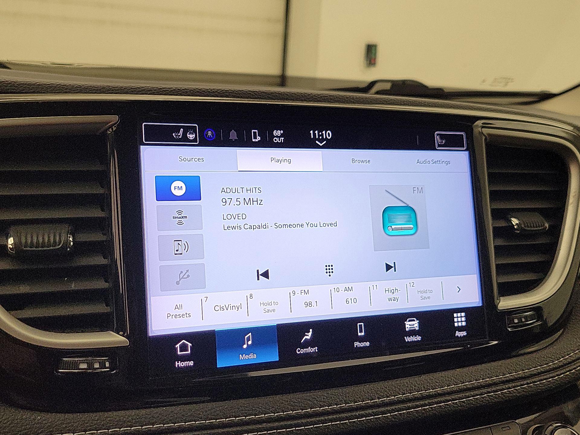 Thumbnail: 2023 Chrysler Pacifica - 15