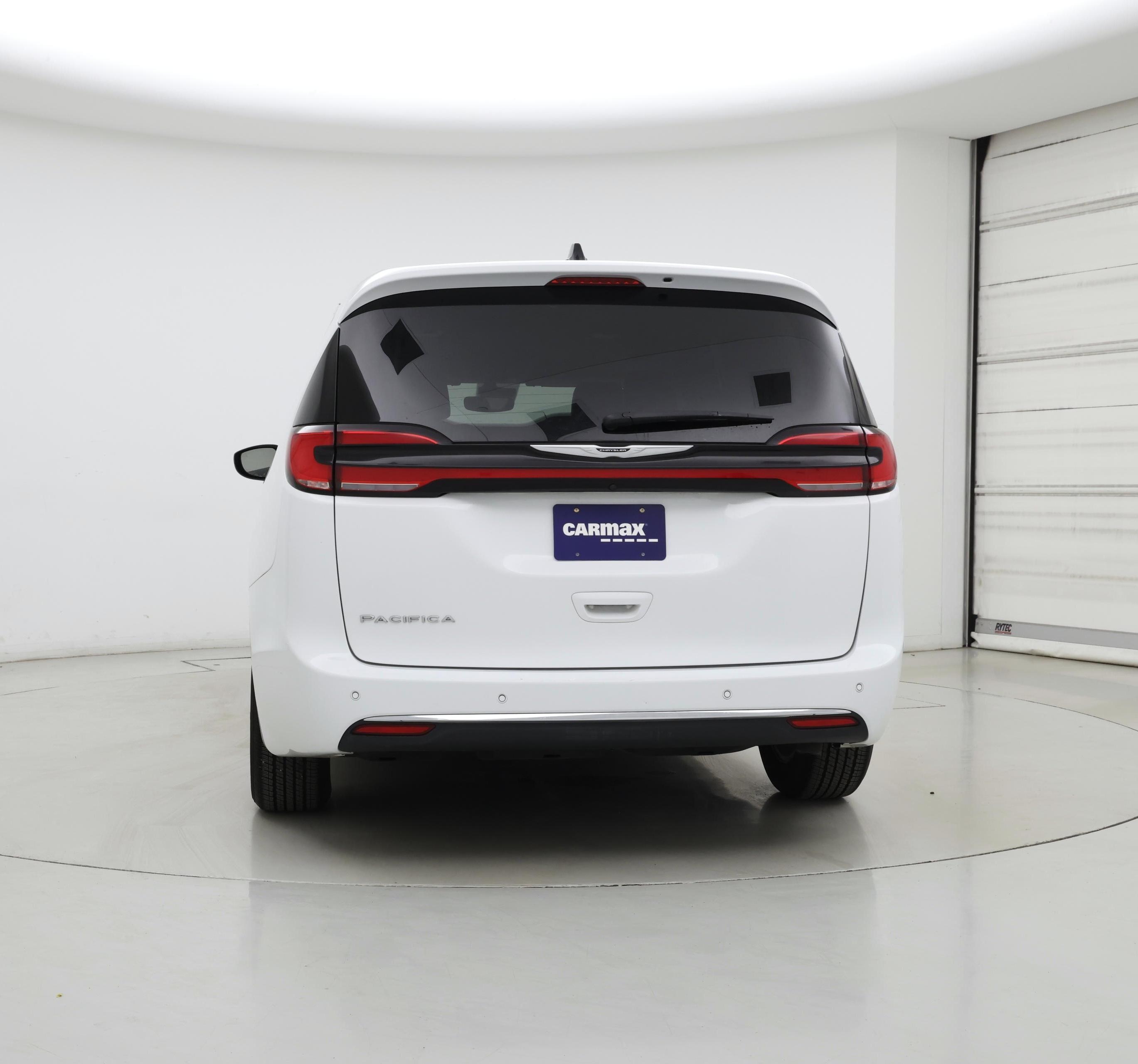 Thumbnail: 2023 Chrysler Pacifica - 6