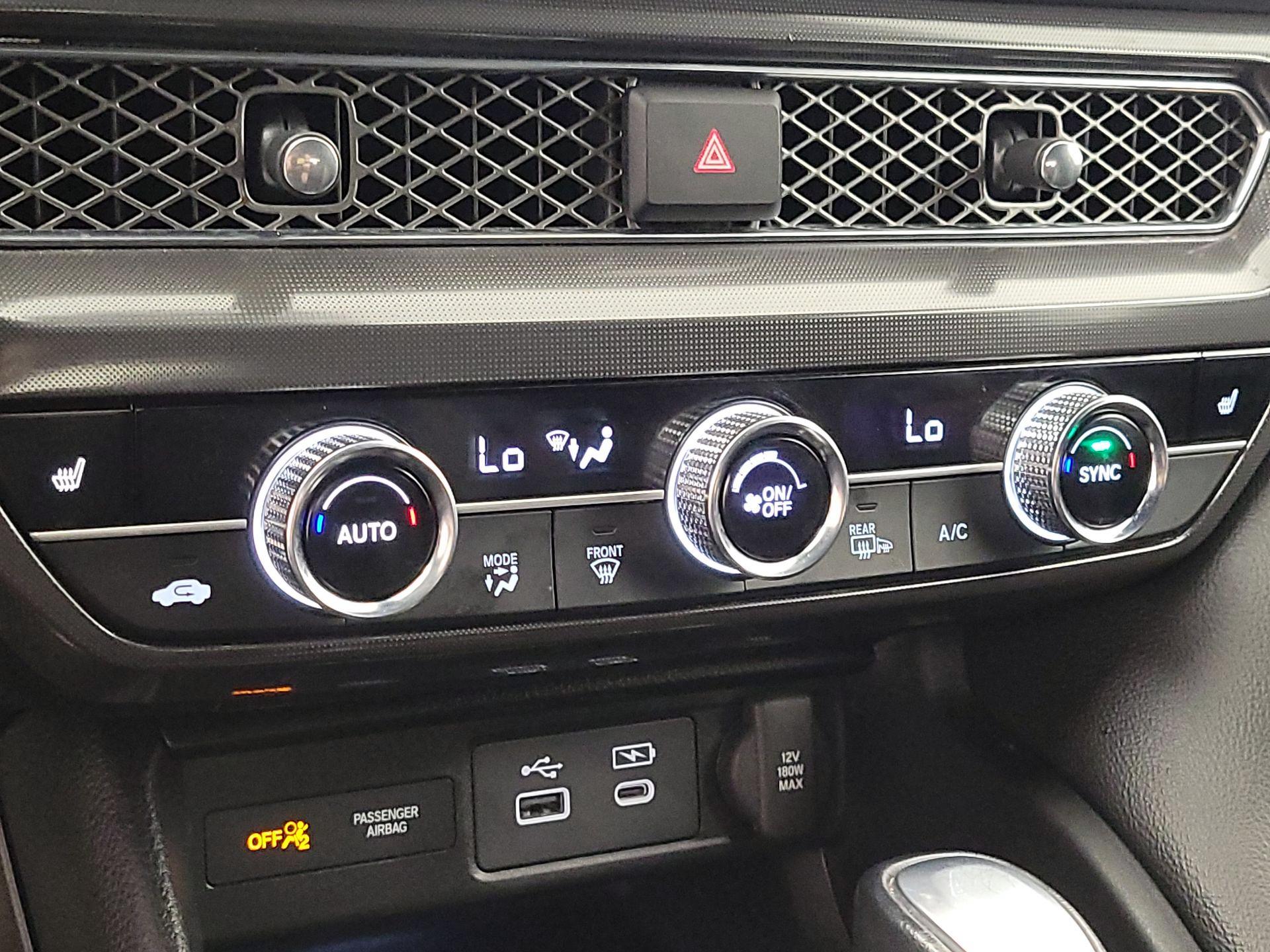 Thumbnail: 2024 Acura Integra - 16