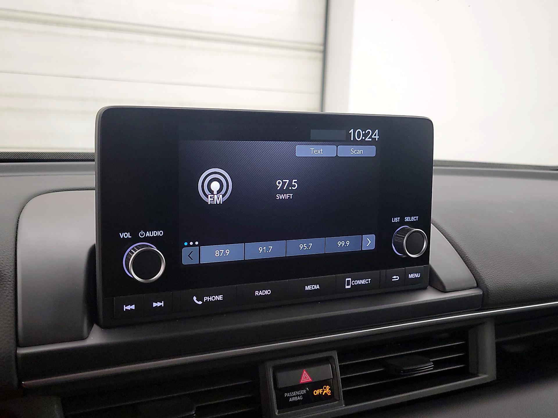 Thumbnail: 2024 Honda Pilot - 15