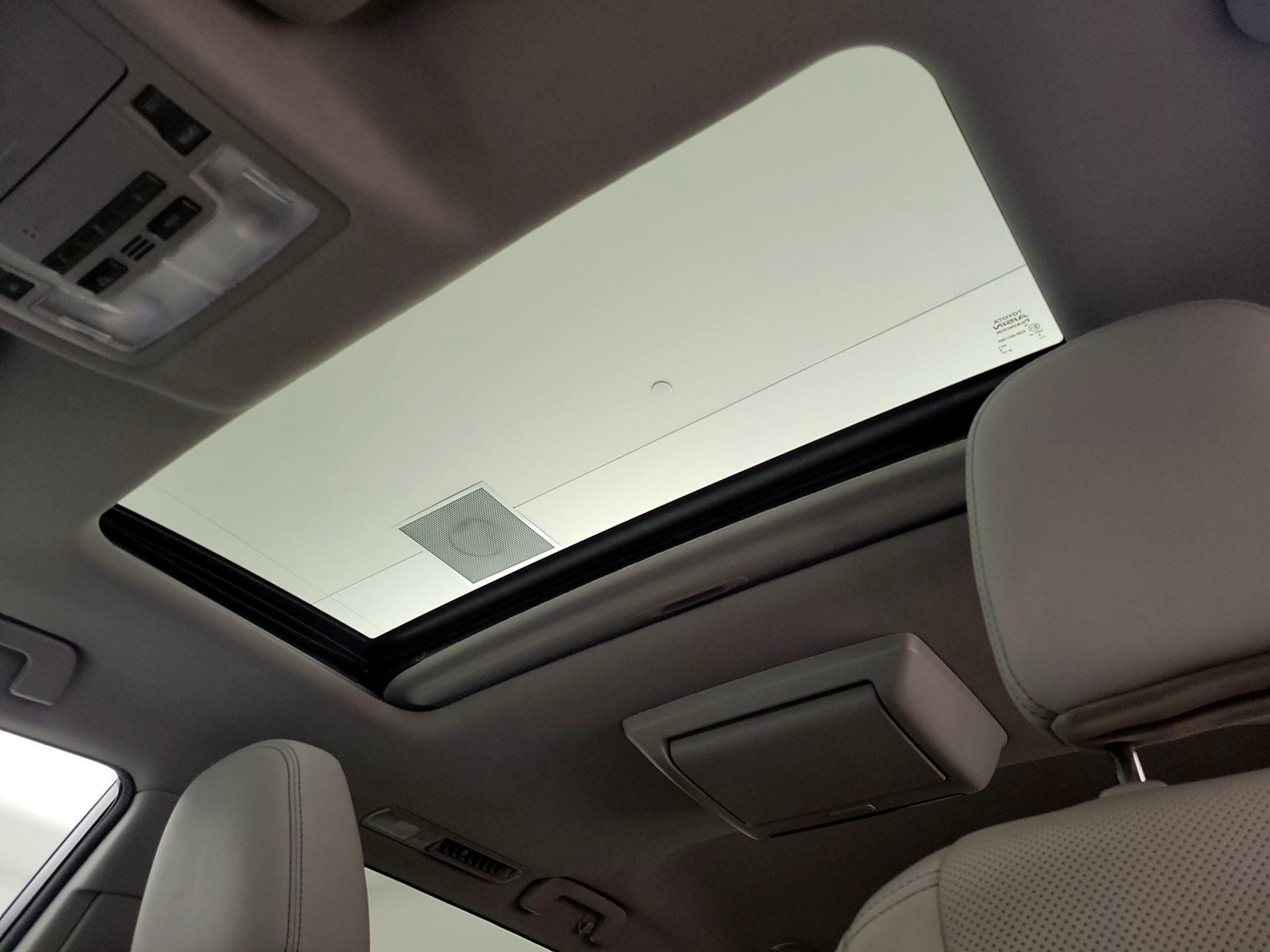 Thumbnail: 2014 Toyota Highlander - 20