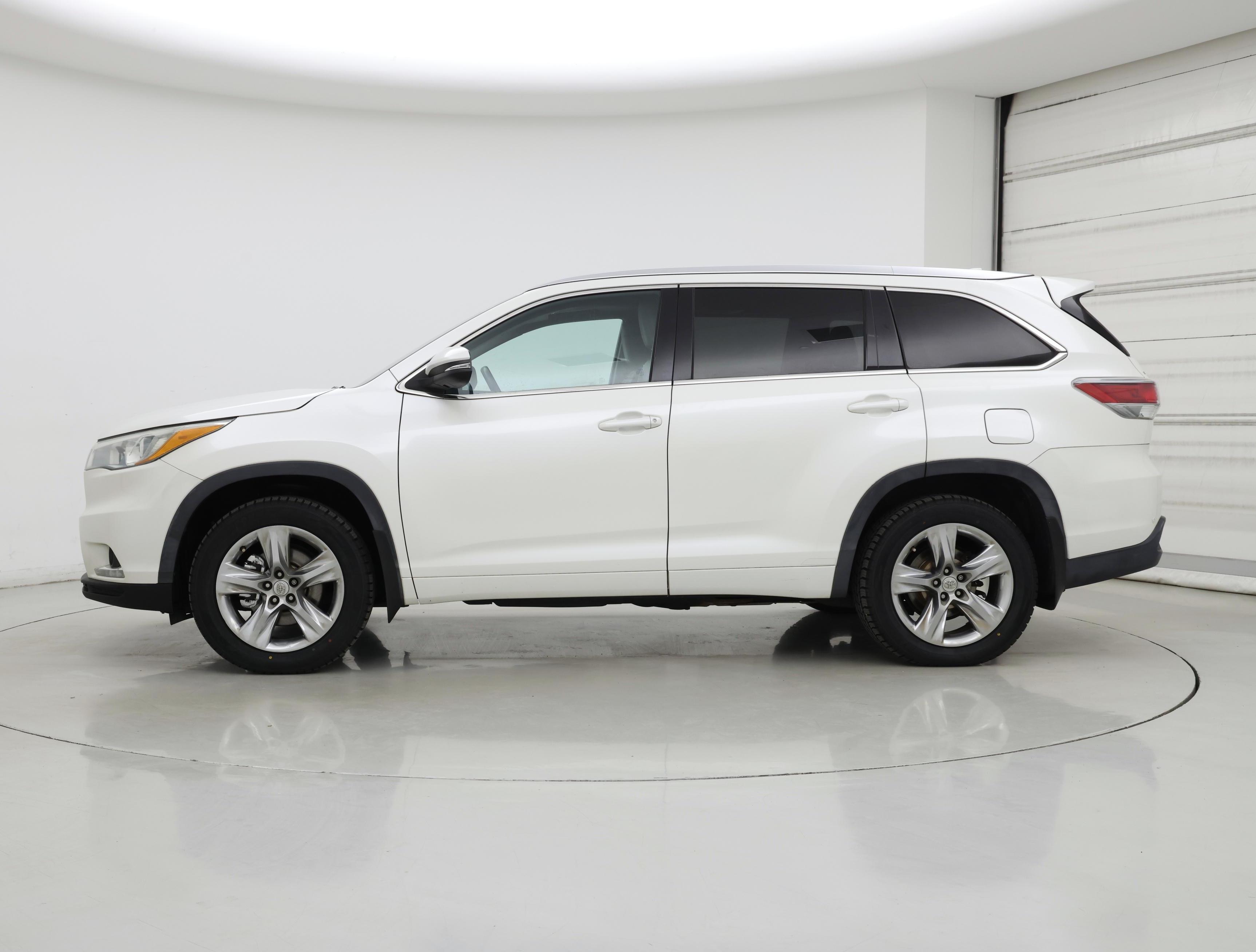 Thumbnail: 2014 Toyota Highlander - 3