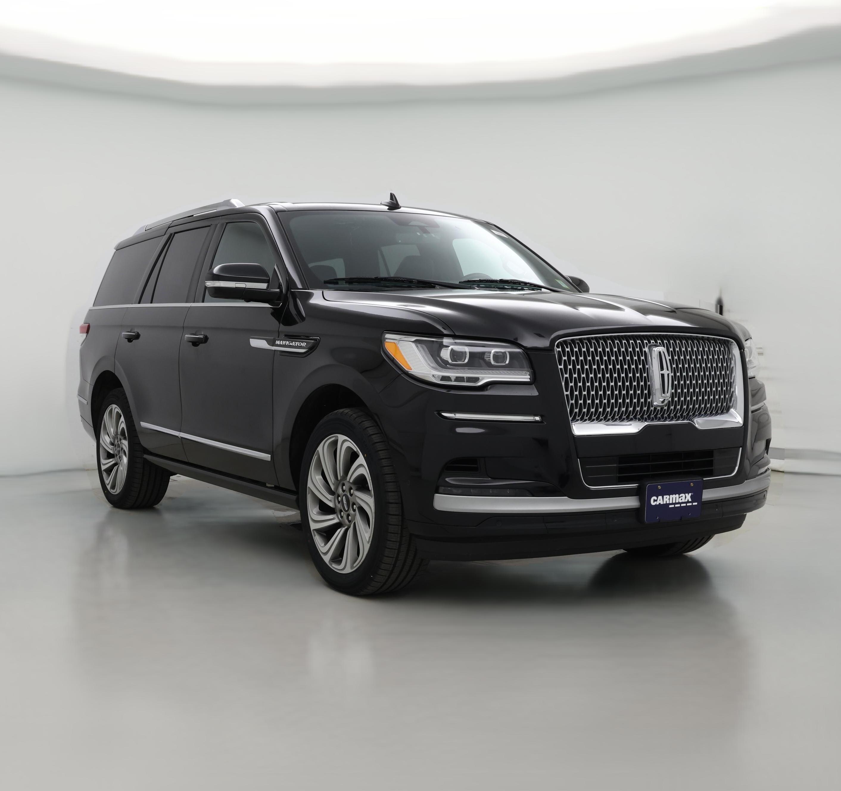 Thumbnail: 2022 Lincoln Navigator - 1
