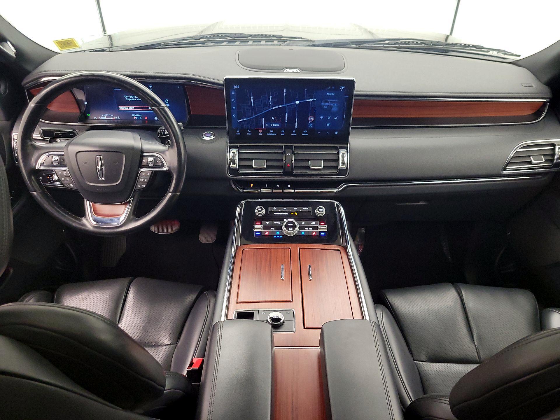 Thumbnail: 2022 Lincoln Navigator - 9