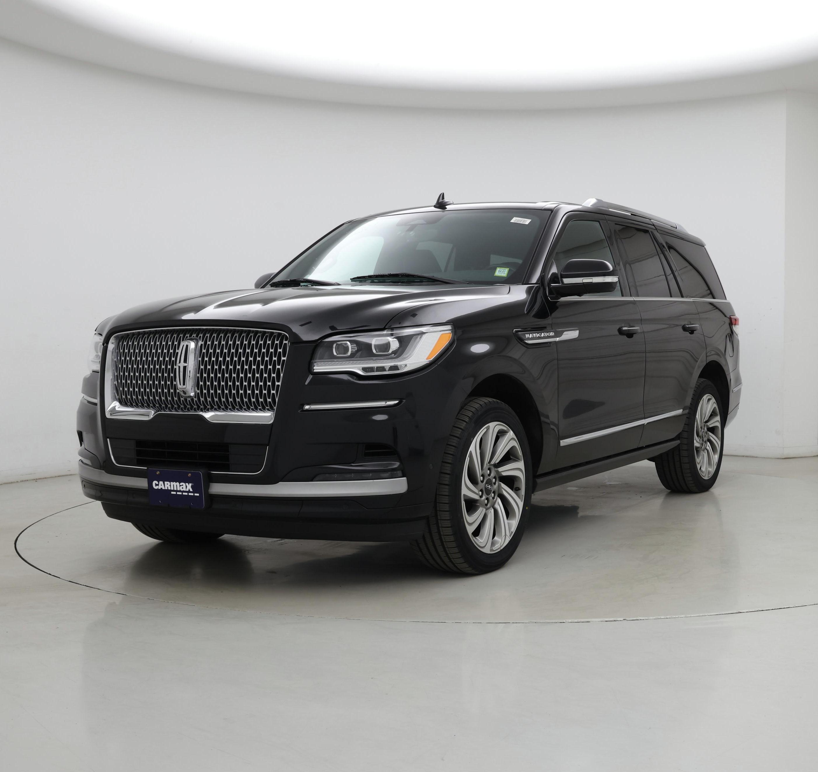 Thumbnail: 2022 Lincoln Navigator - 4