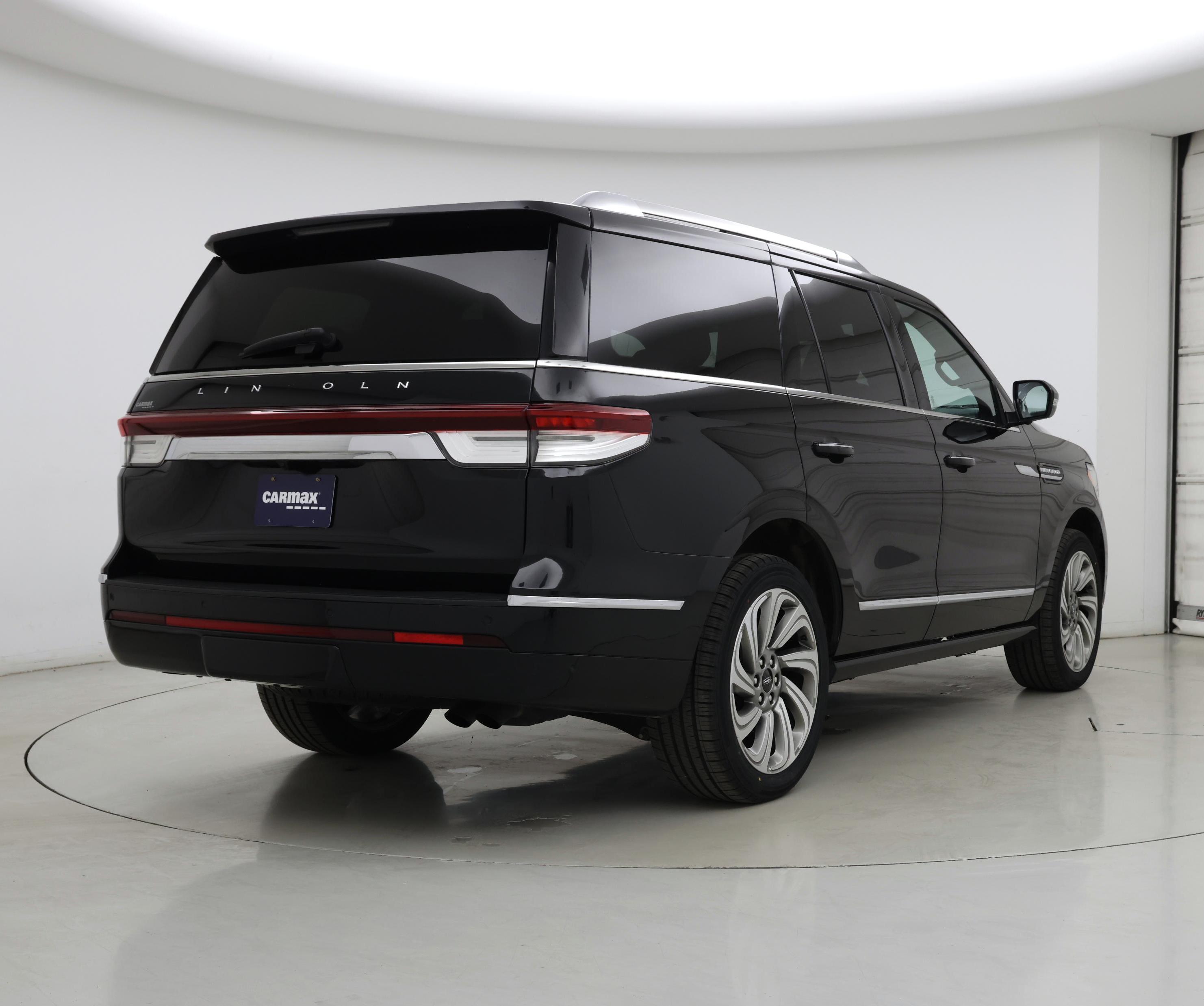 Thumbnail: 2022 Lincoln Navigator - 8