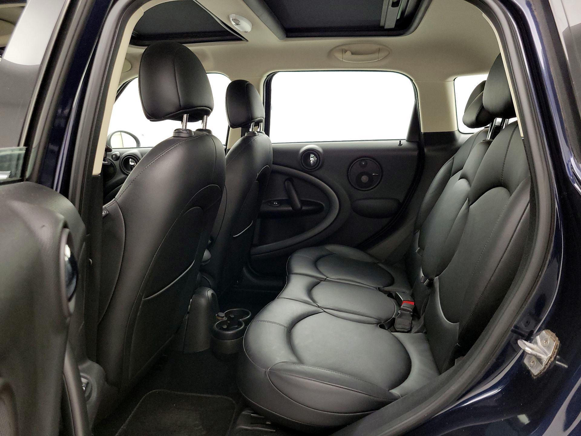 Thumbnail: 2016 MINI Cooper Countryman - 18