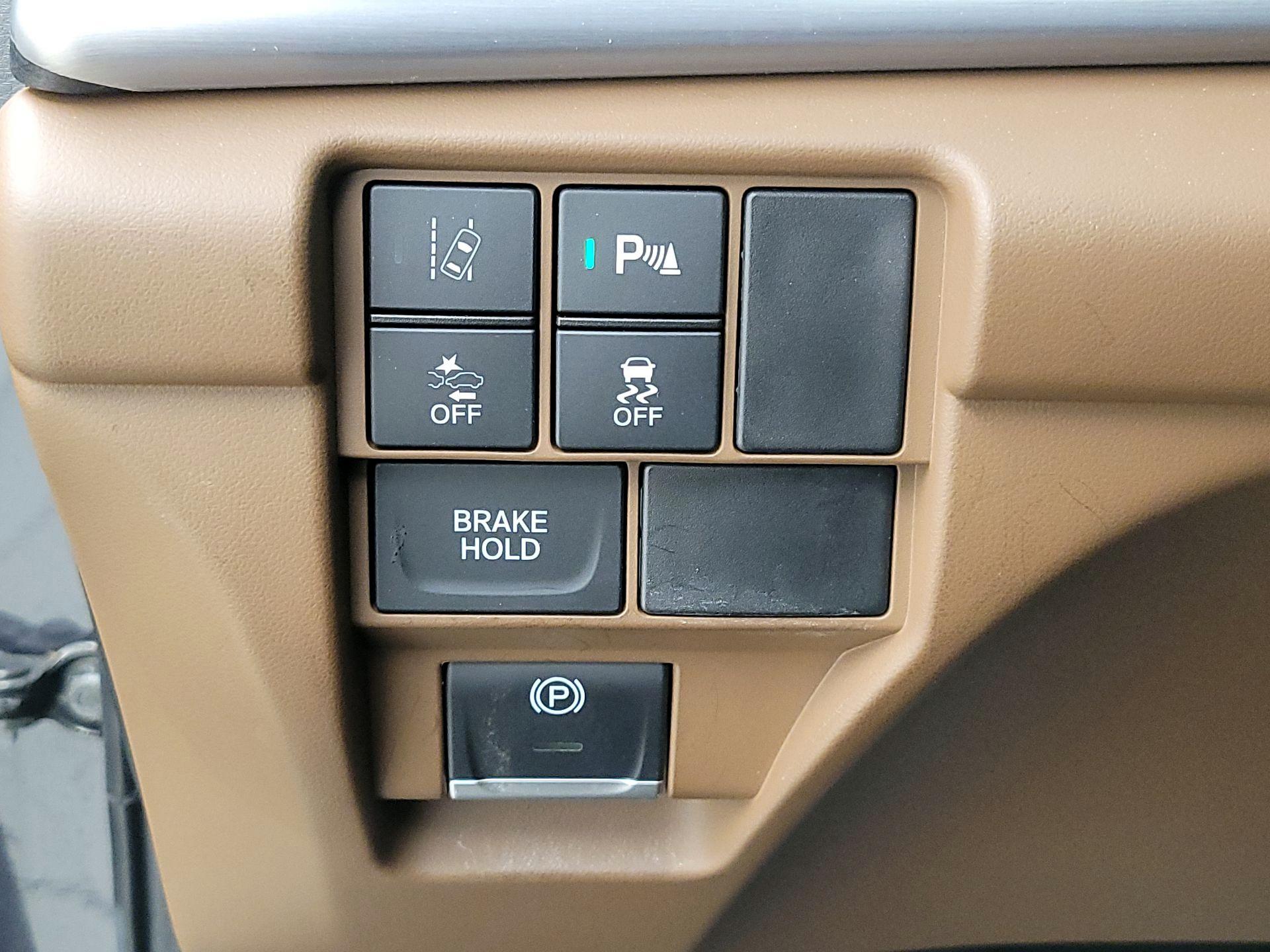 Thumbnail: 2021 Acura RDX - 13