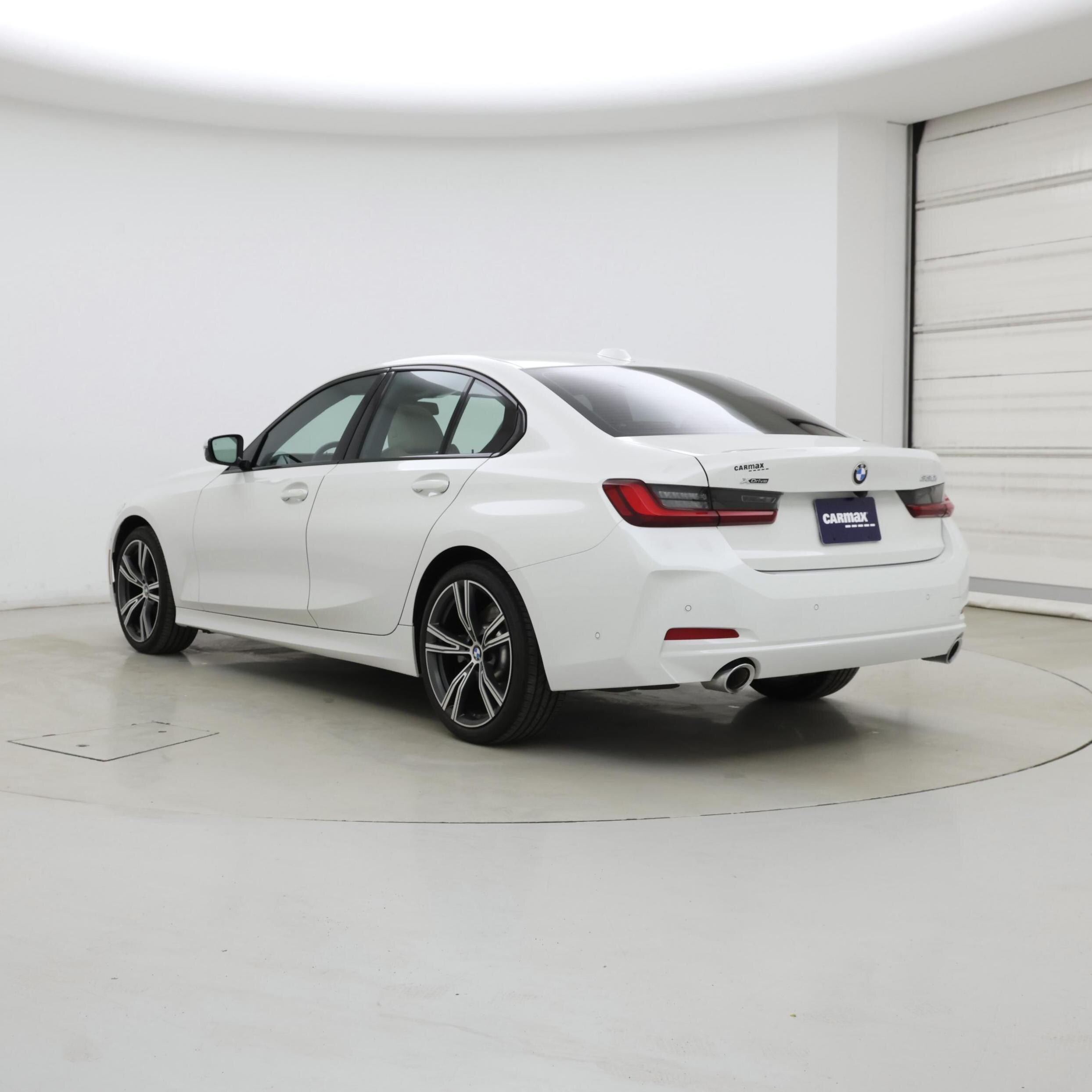 Thumbnail: 2023 BMW 3 Series - 2