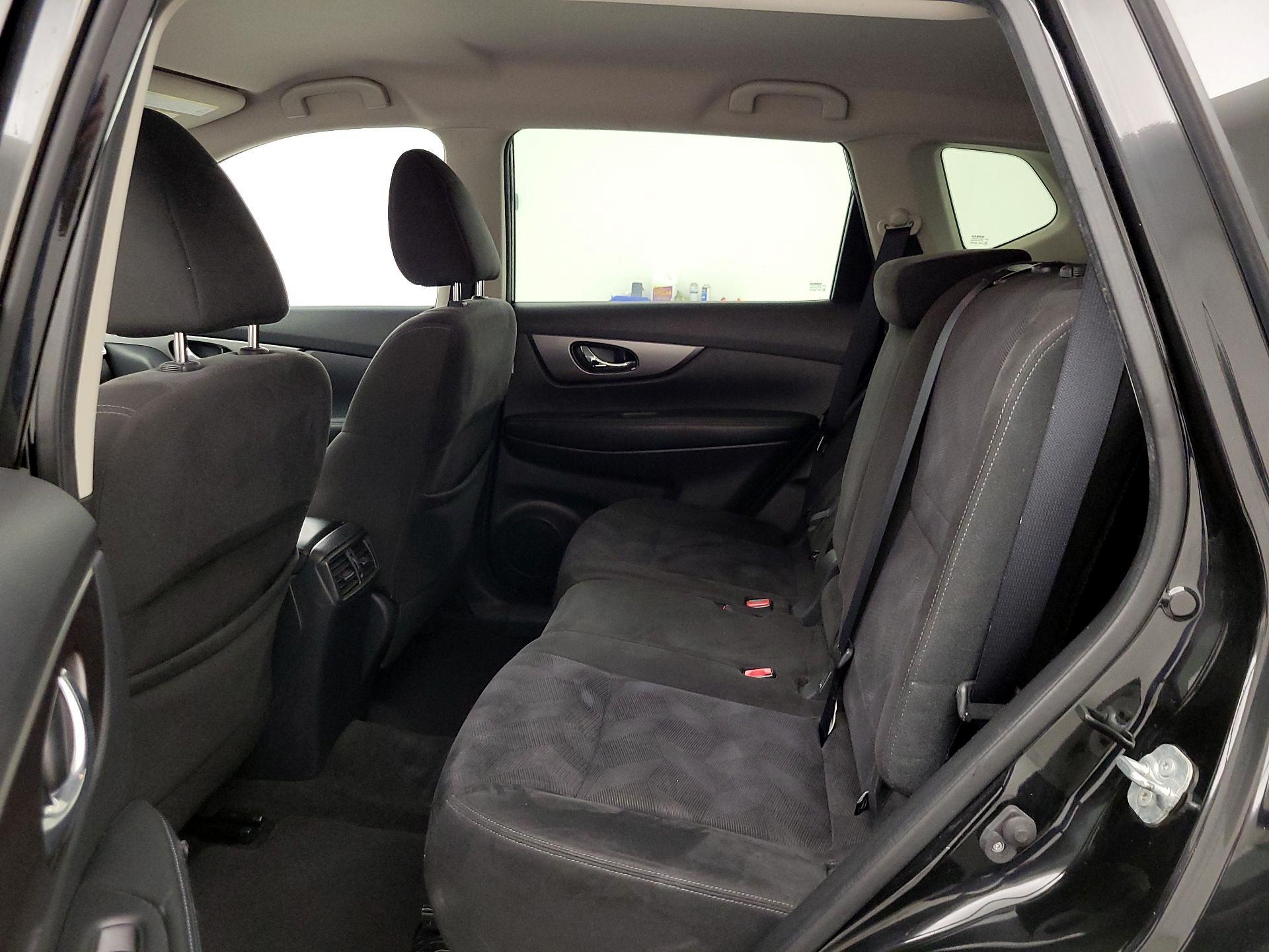 Thumbnail: 2015 Nissan Rogue - 19