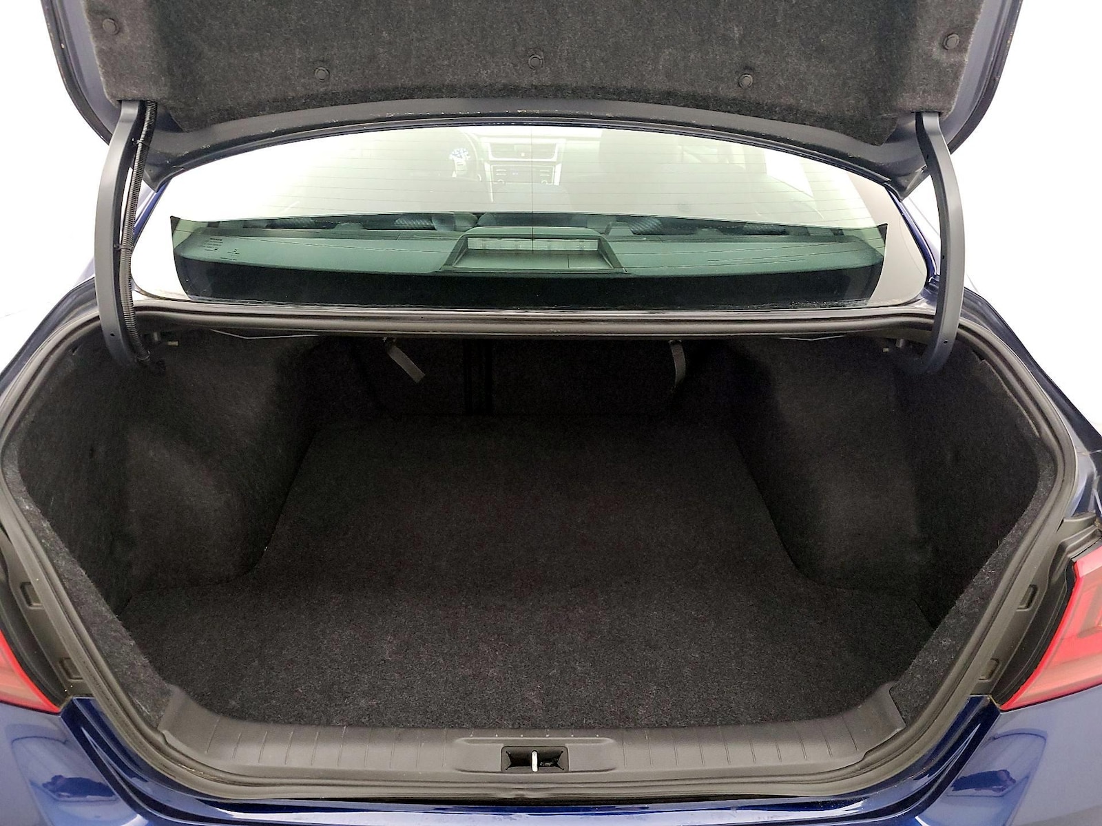 2018 Nissan Altima SR - Photo 21