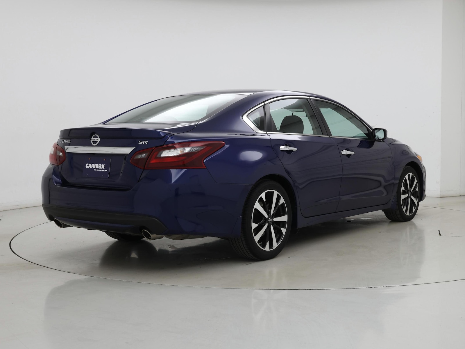2018 Nissan Altima SR - Photo 9