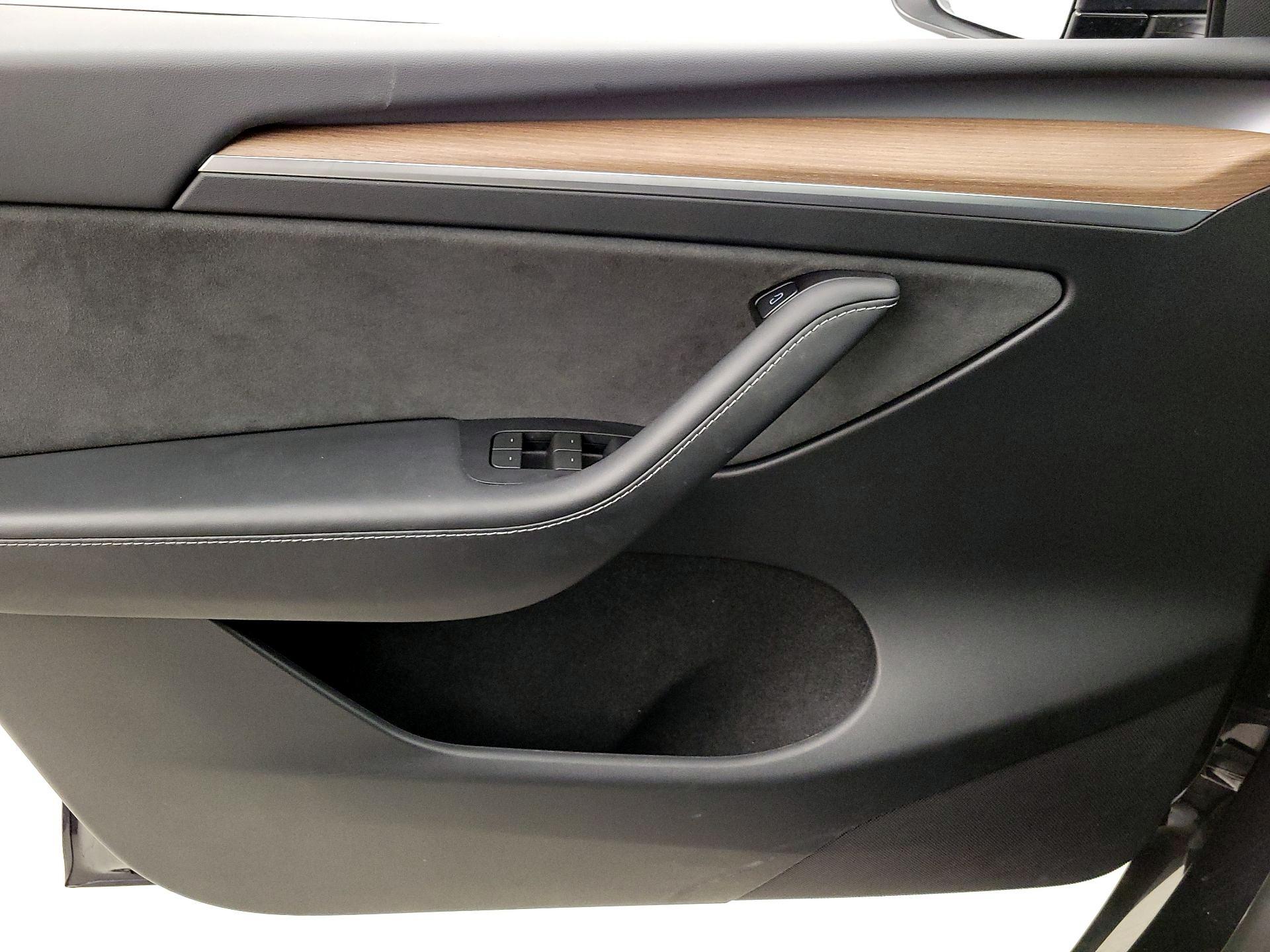 Thumbnail: 2024 Tesla Model Y - 12