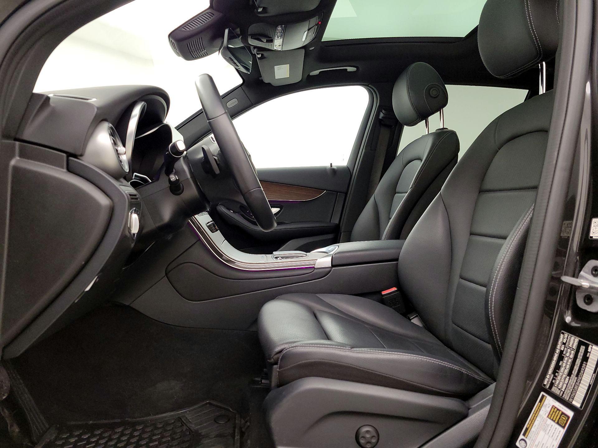 Thumbnail: 2022 Mercedes-Benz GLC - 11