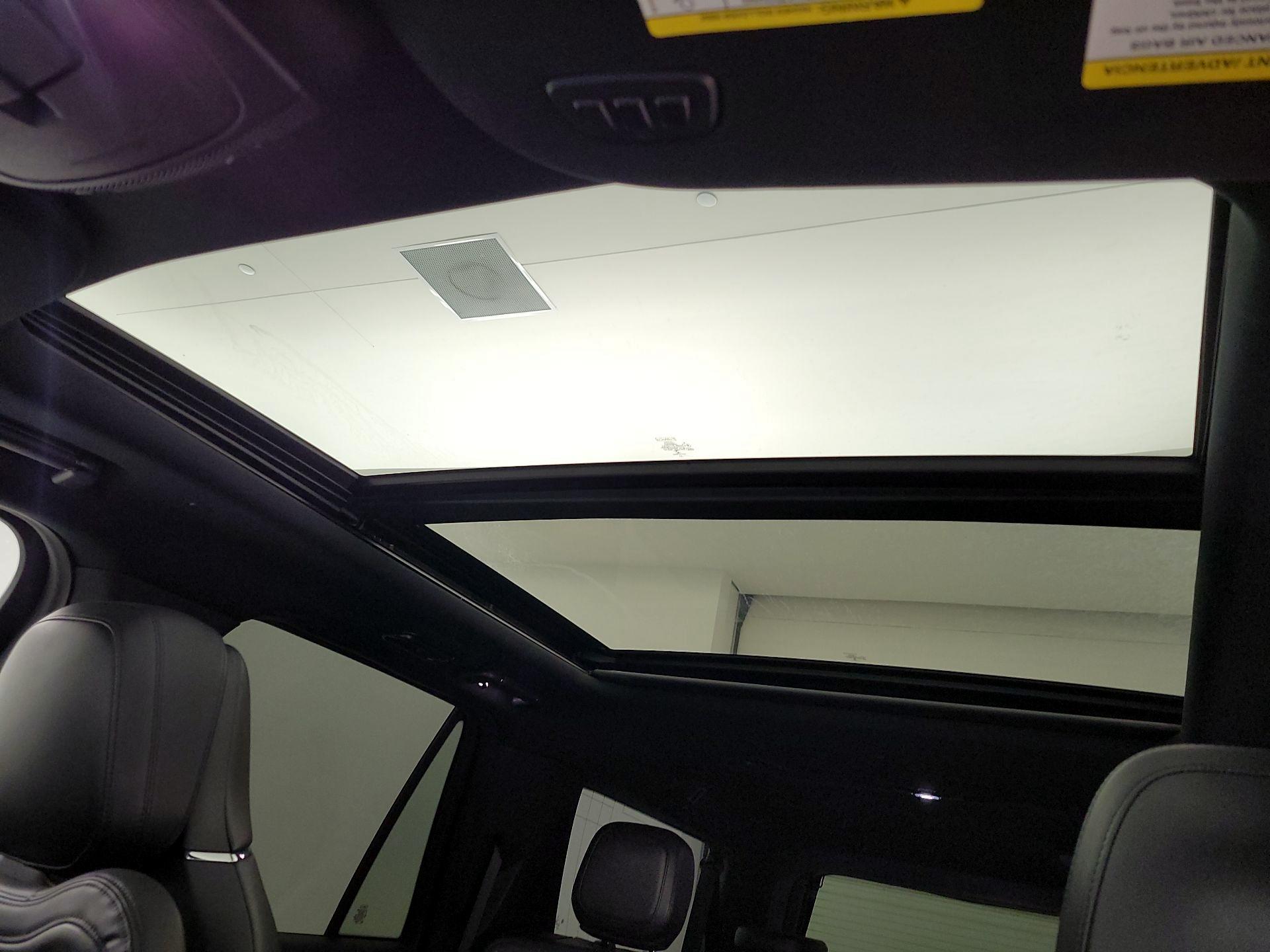 Thumbnail: 2021 Lincoln Navigator L - 20