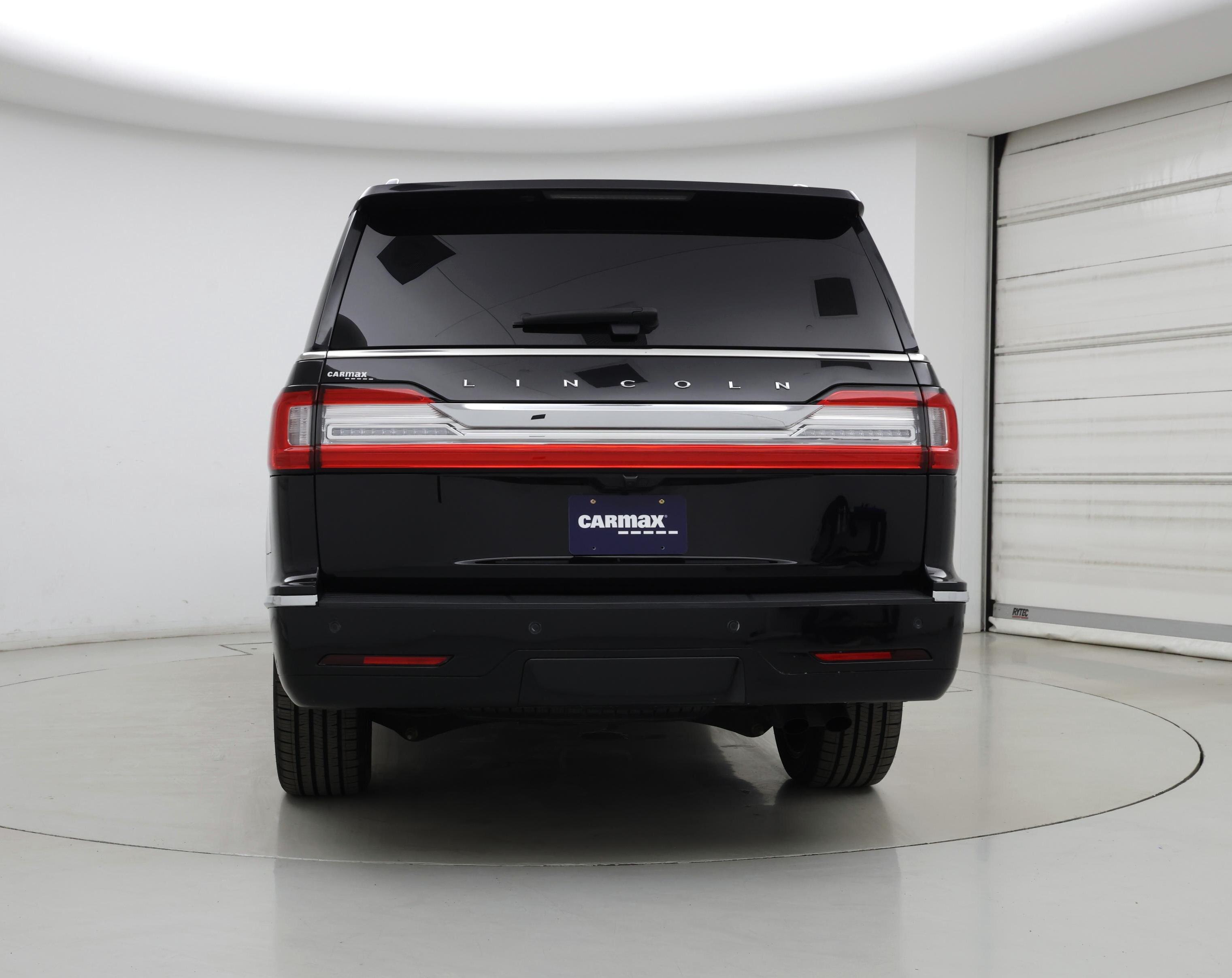 Thumbnail: 2021 Lincoln Navigator L - 6