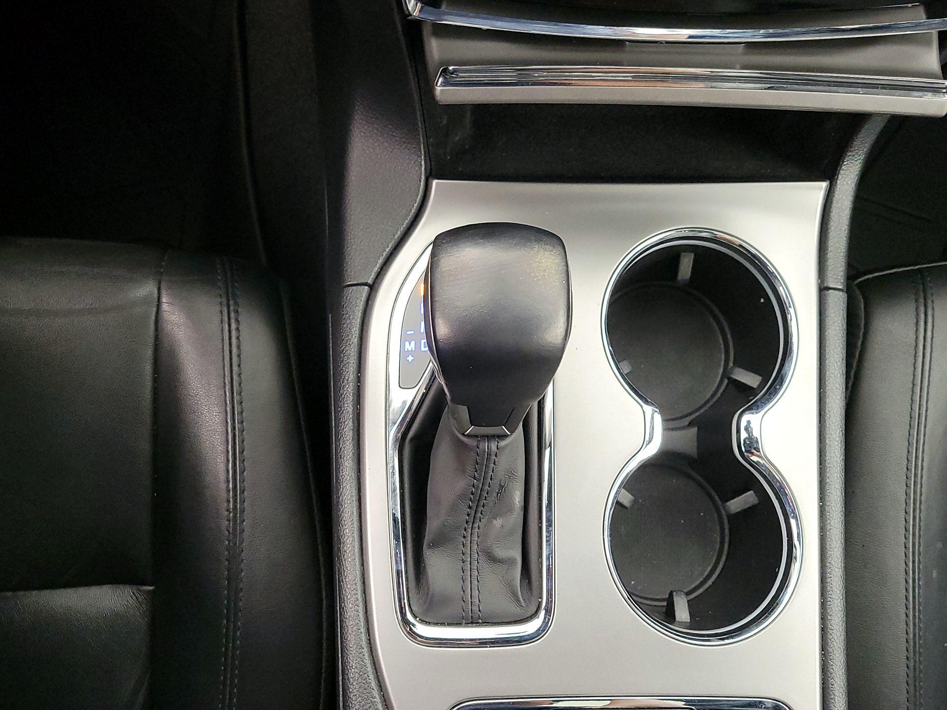 Thumbnail: 2020 Jeep Grand Cherokee - 18