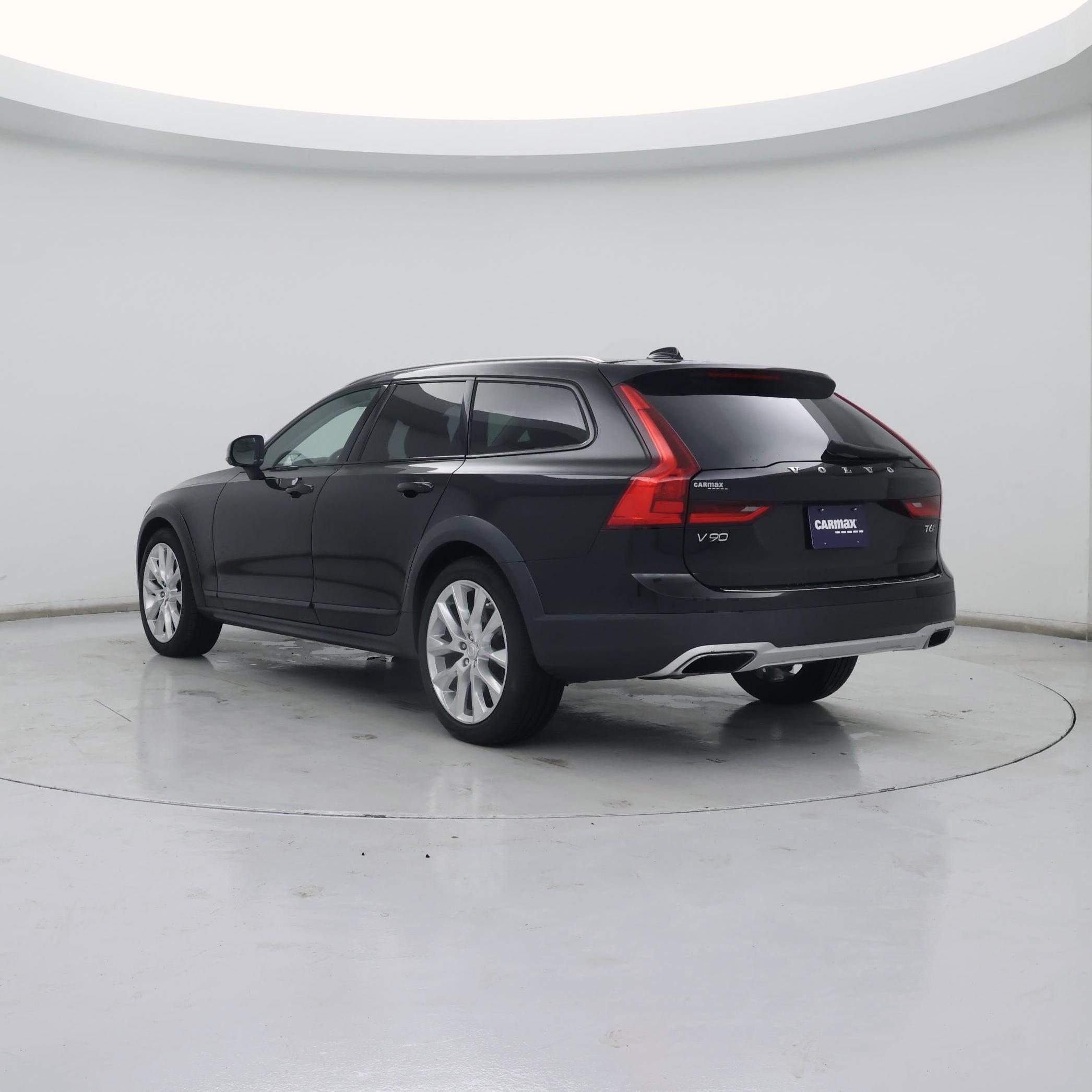 Thumbnail: 2018 Volvo V90 - 2